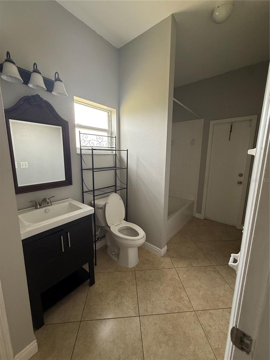 819 JARNAC DR, KISSIMMEE, FL, 34759