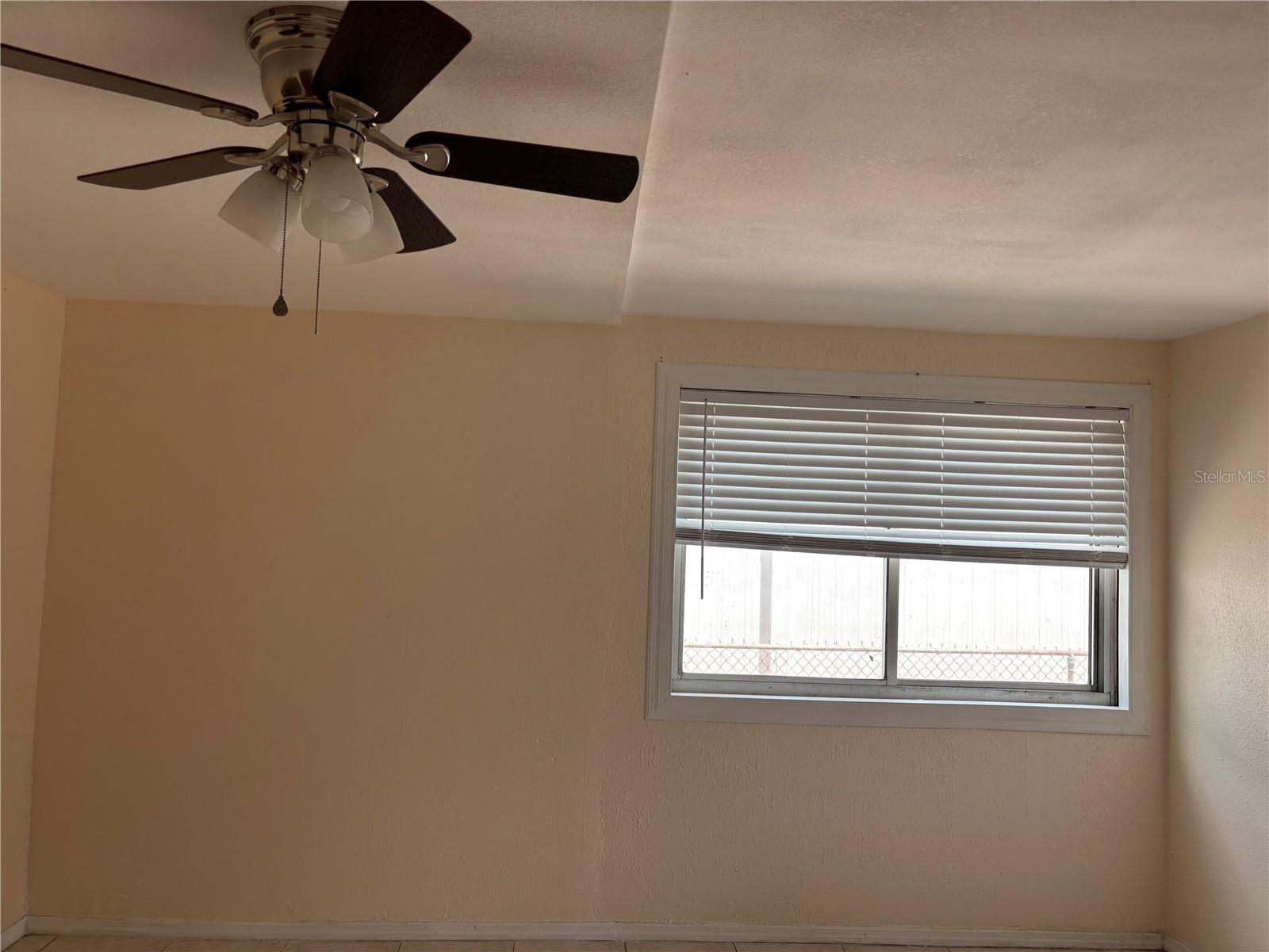 1320 LARSEN LN, TAMPA, FL, 33619