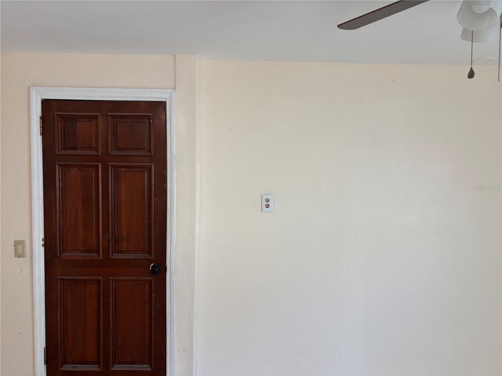 1320 LARSEN LN, TAMPA, FL, 33619