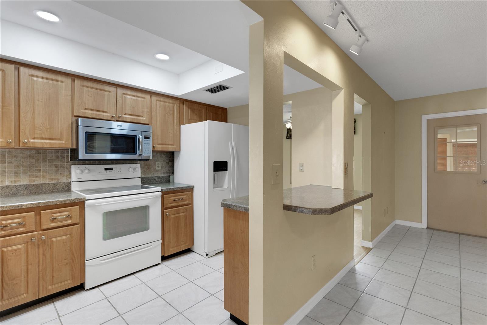 3147 E DORCHESTER DR, PALM HARBOR, FL, 34684