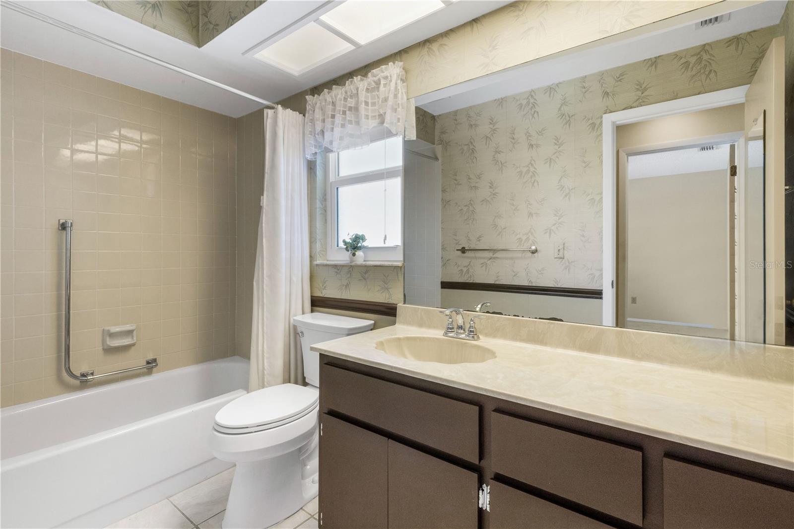 3147 E DORCHESTER DR, PALM HARBOR, FL, 34684