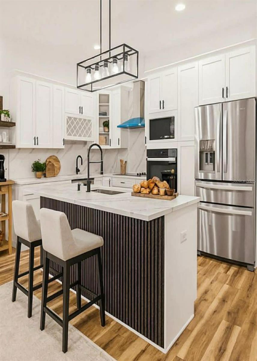 611 ELM ST, SAFETY HARBOR, FL, 34695
