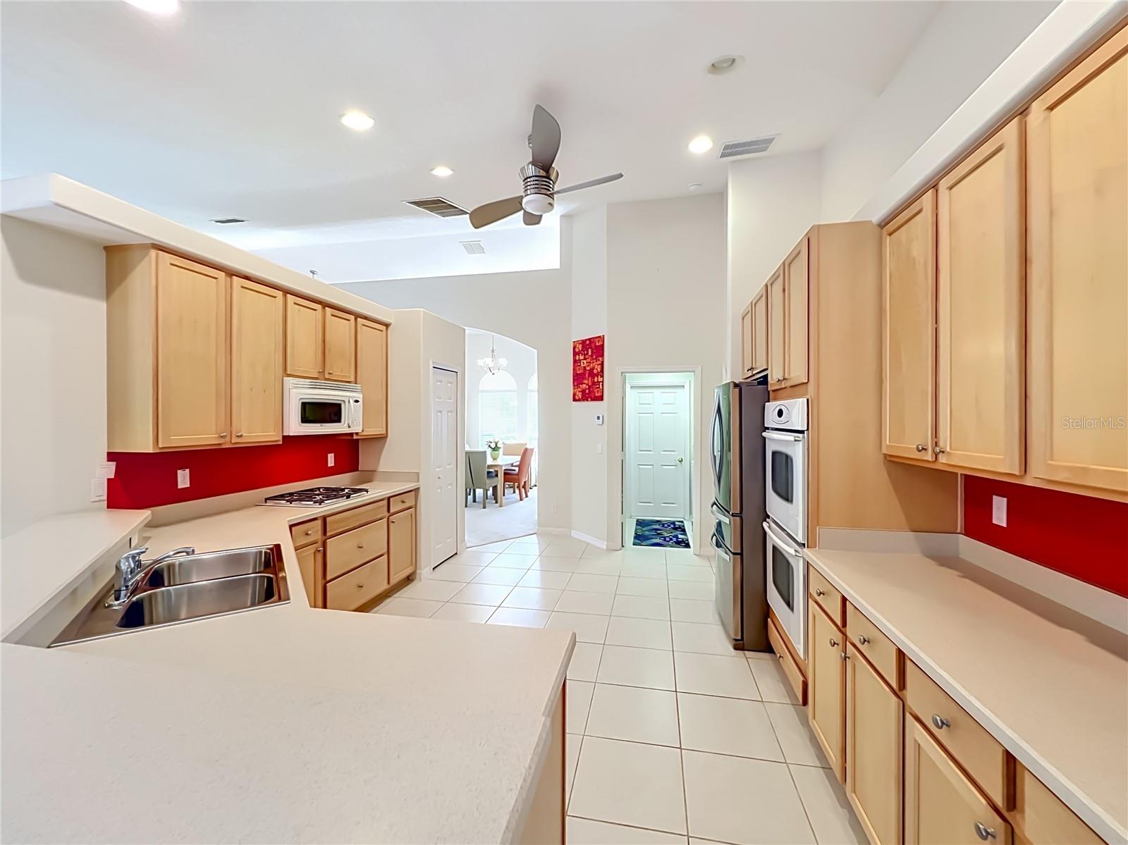 2505 HOLLY BERRY CIR, CLERMONT, FL, 34711