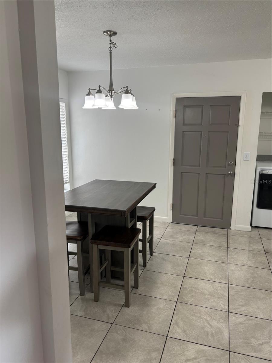 8303 TEMPLE PARK DR, TAMPA, FL, 33637