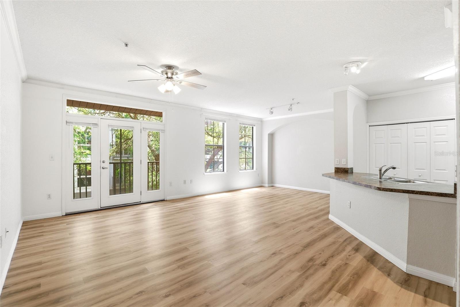 911 N ORANGE AVE #321, ORLANDO, FL, 32801