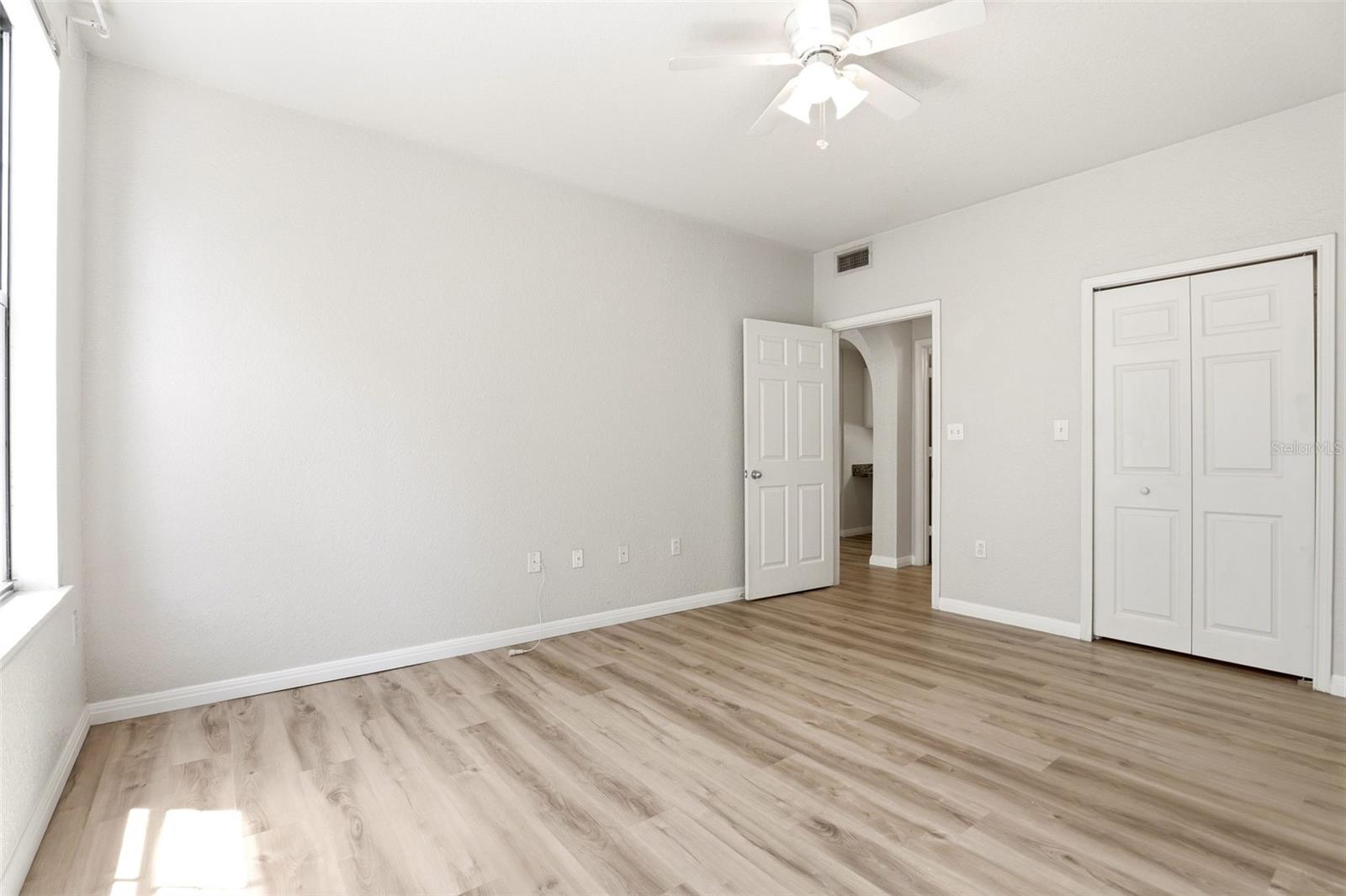 911 N ORANGE AVE #321, ORLANDO, FL, 32801