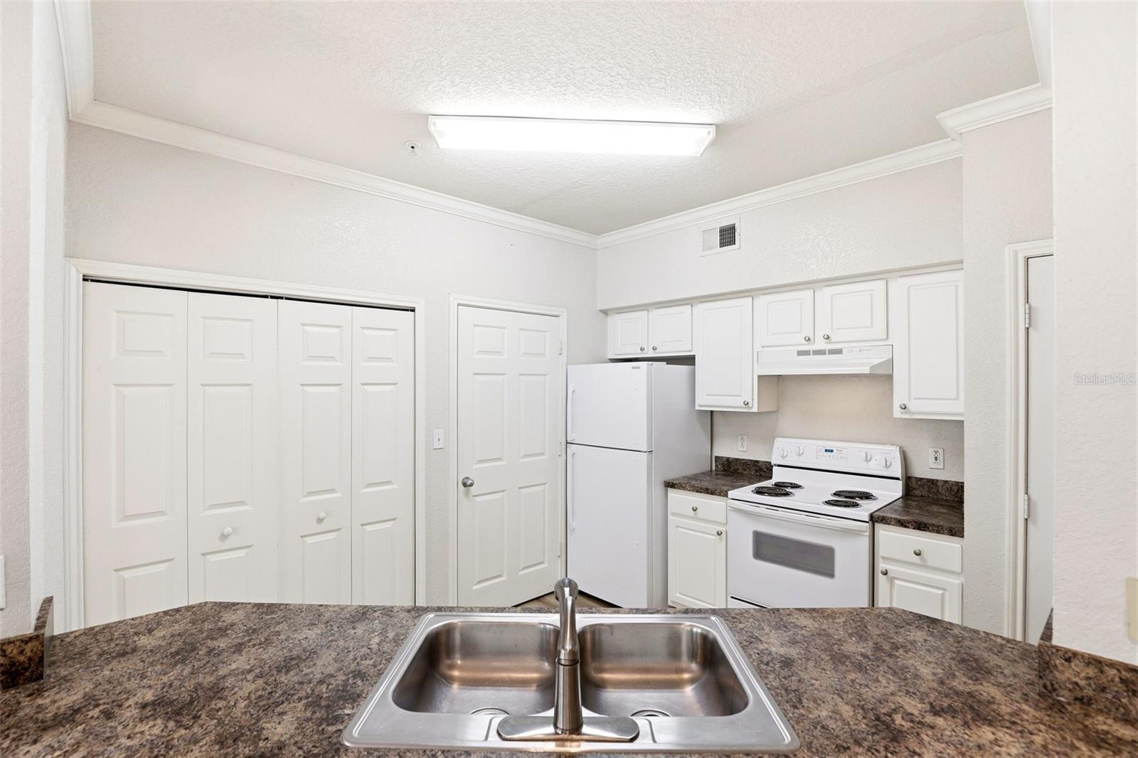 911 N ORANGE AVE #321, ORLANDO, FL, 32801