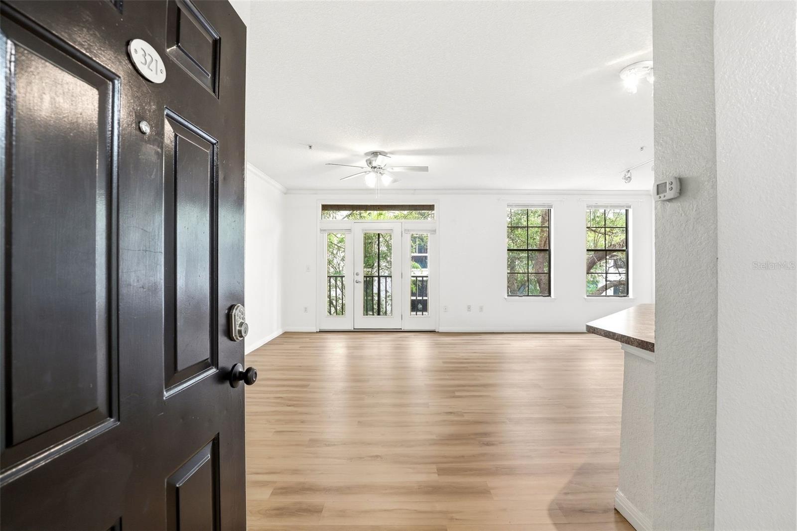 911 N ORANGE AVE #321, ORLANDO, FL, 32801