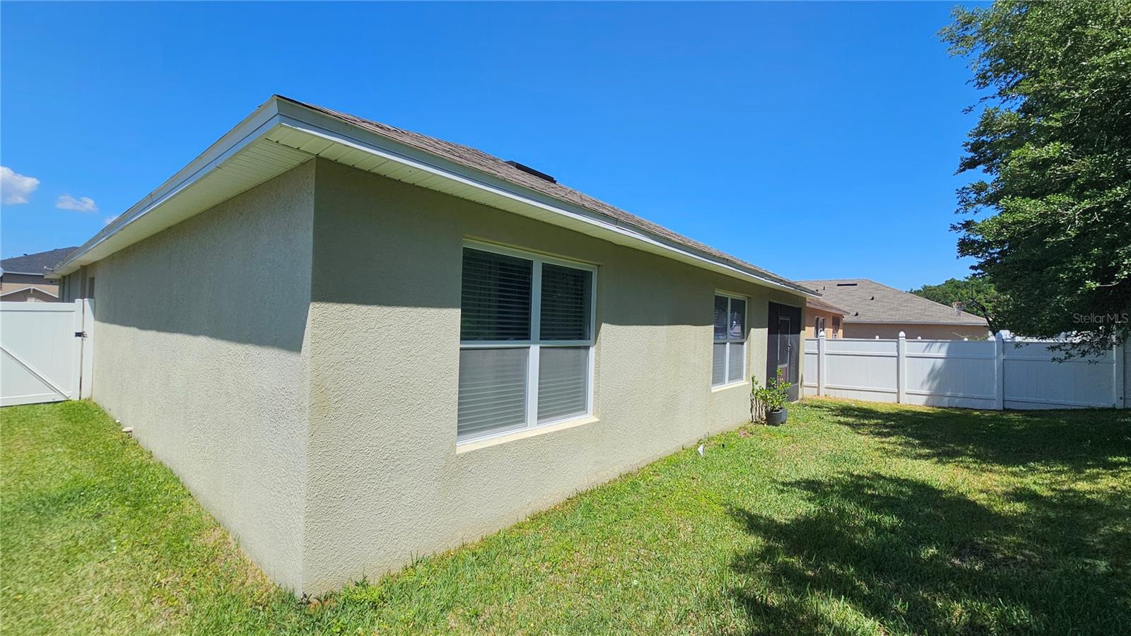 2459 VALHALLA DR, TAVARES, FL, 32778