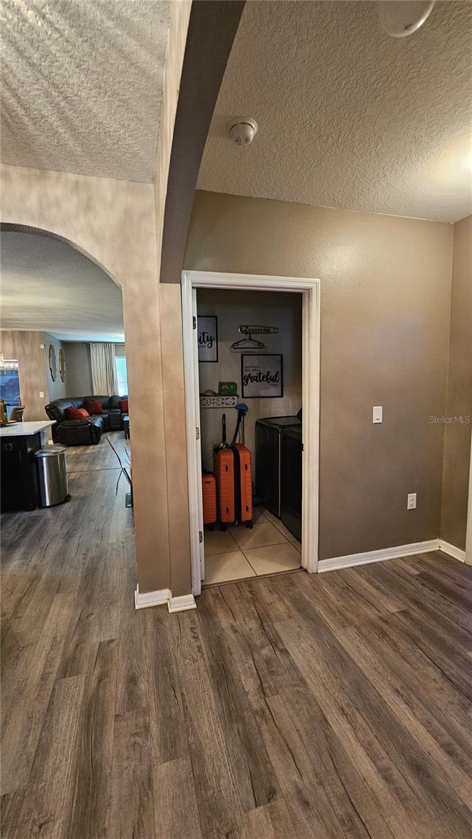 2459 VALHALLA DR, TAVARES, FL, 32778
