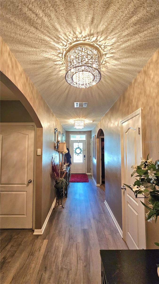 2459 VALHALLA DR, TAVARES, FL, 32778