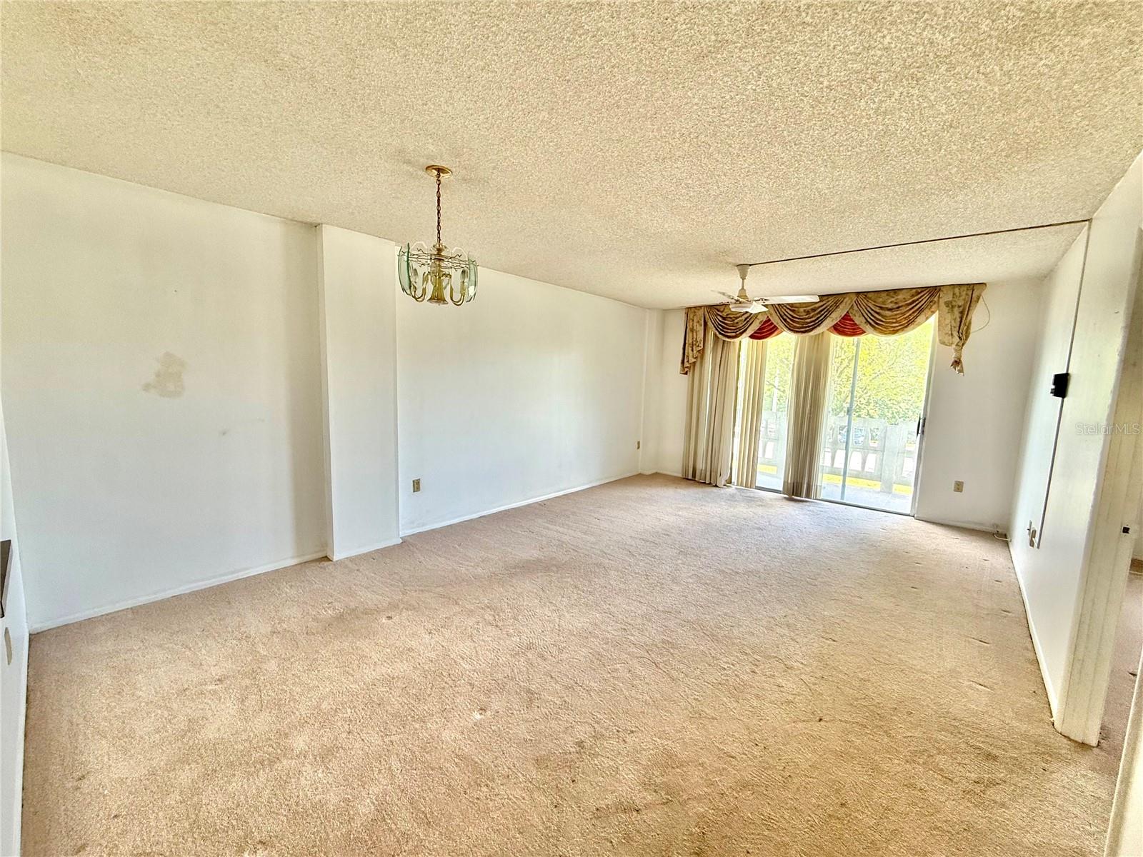 15600 NW 7TH AVE #211, MIAMI, FL, 33169
