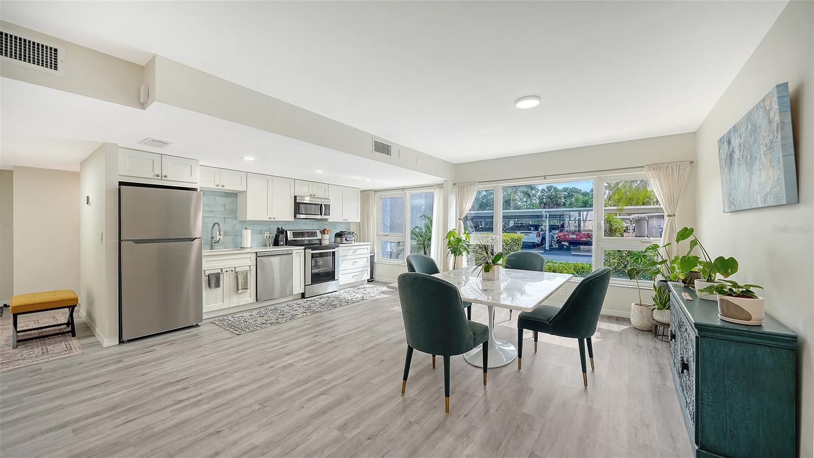 1100 IMPERIAL DR #108, SARASOTA, FL, 34236
