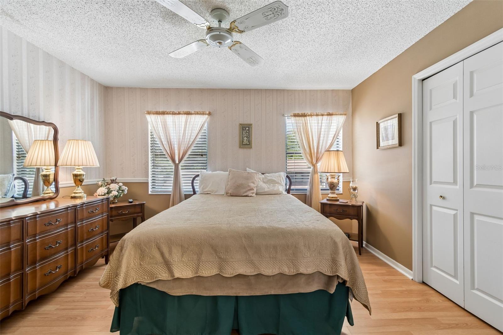 1319 ABBEY CRESCENT LN, CLEARWATER, FL, 33759