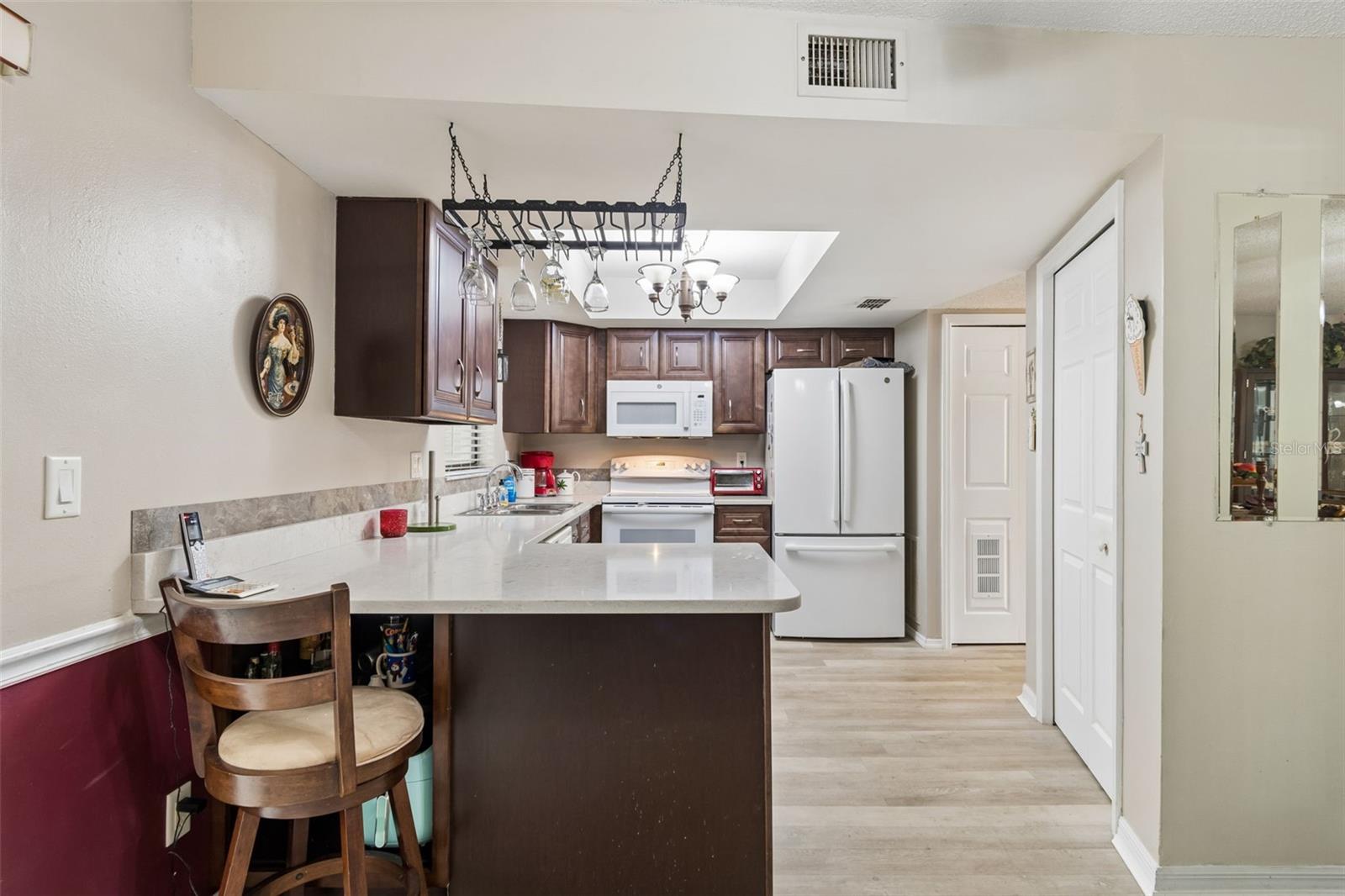 1319 ABBEY CRESCENT LN, CLEARWATER, FL, 33759