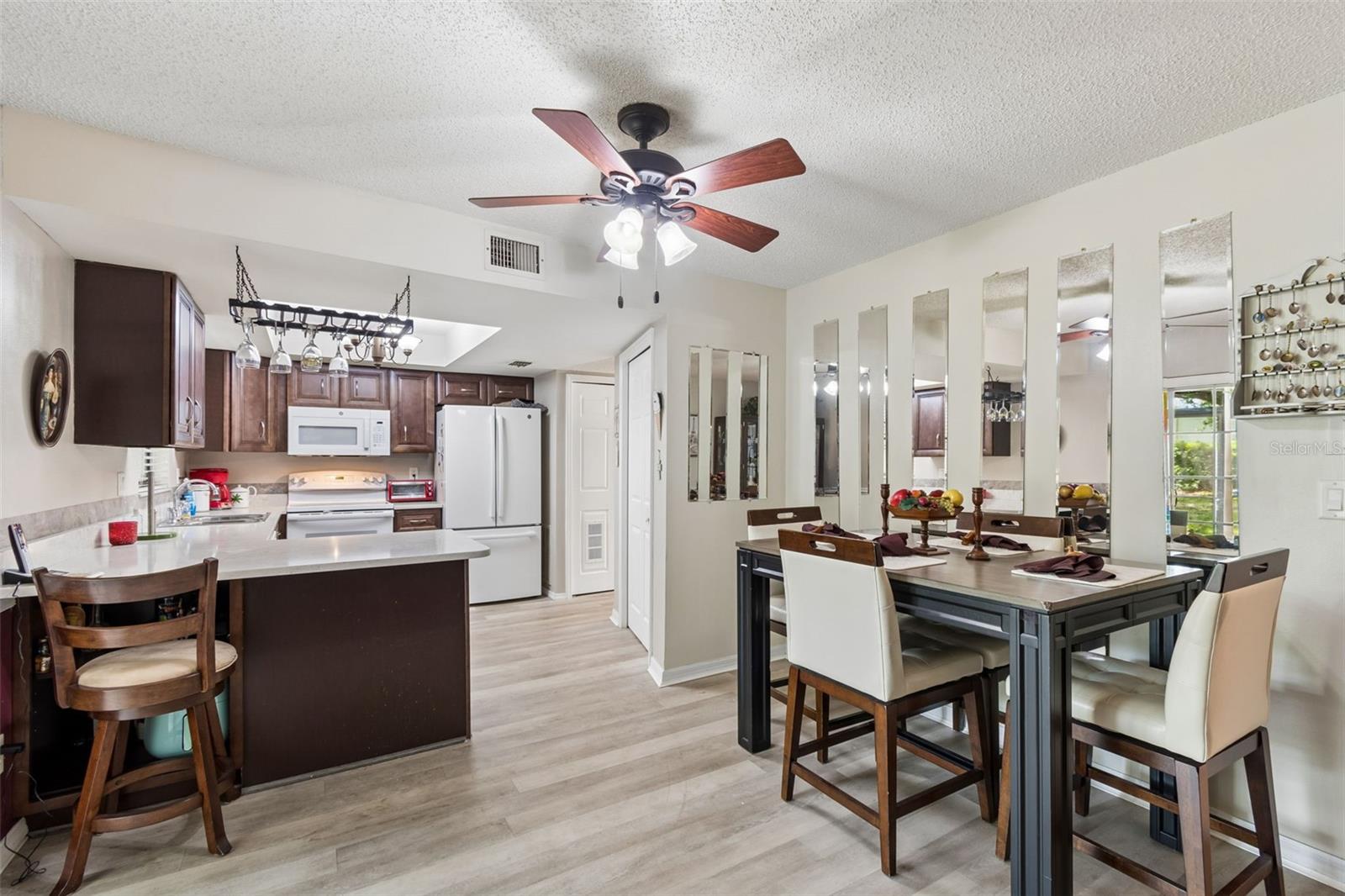 1319 ABBEY CRESCENT LN, CLEARWATER, FL, 33759