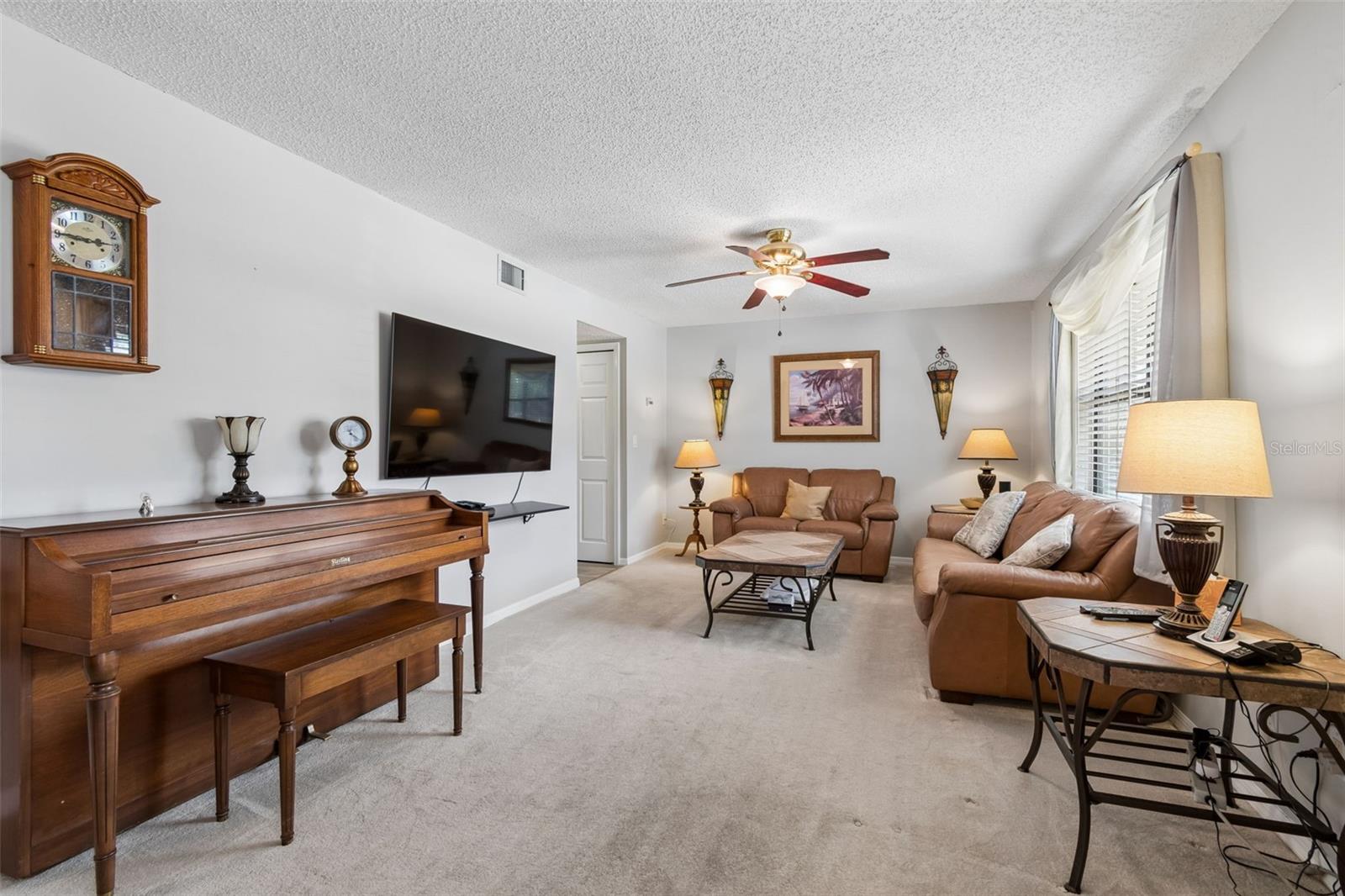1319 ABBEY CRESCENT LN, CLEARWATER, FL, 33759