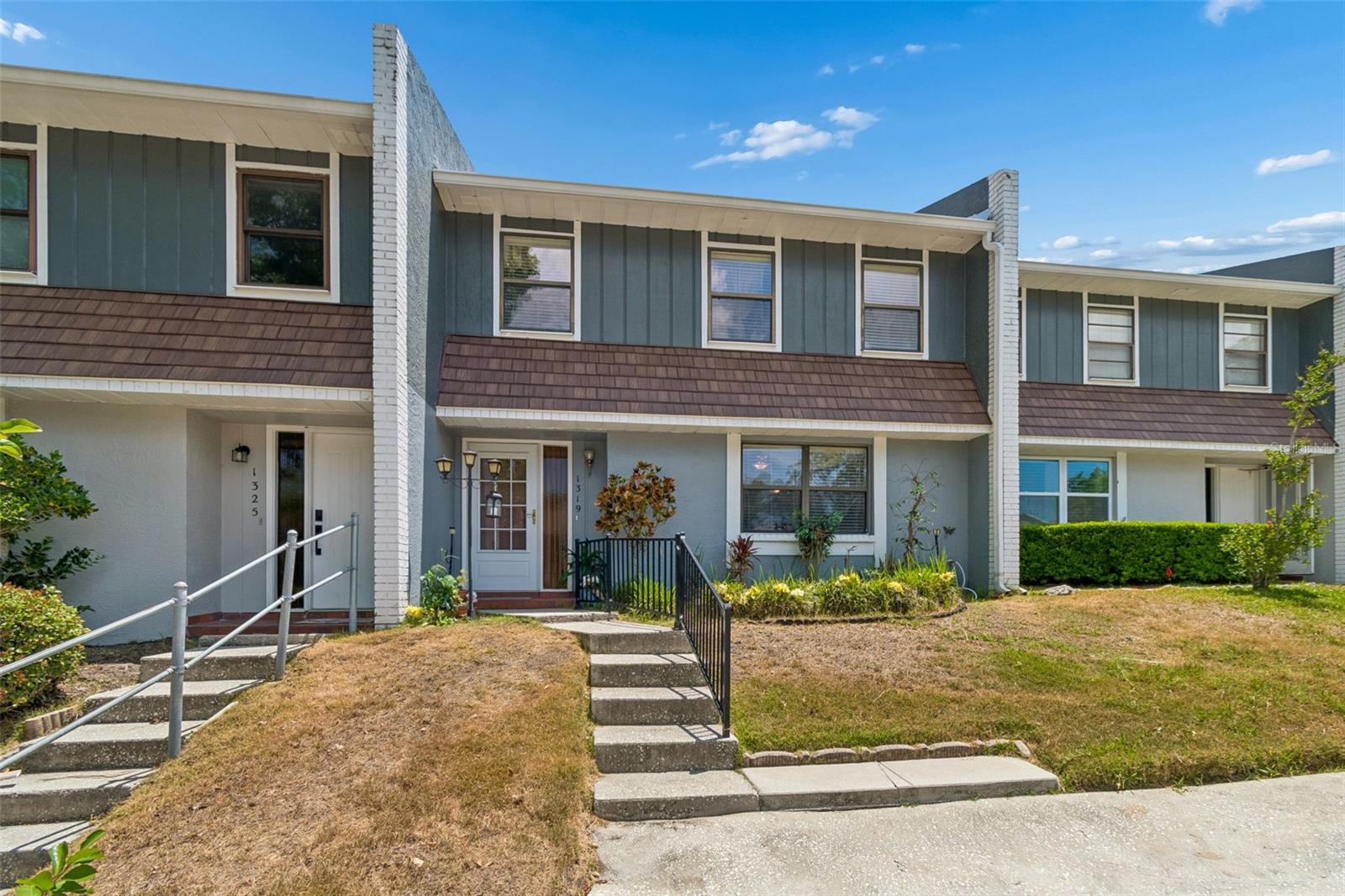 1319 ABBEY CRESCENT LN, CLEARWATER, FL, 33759