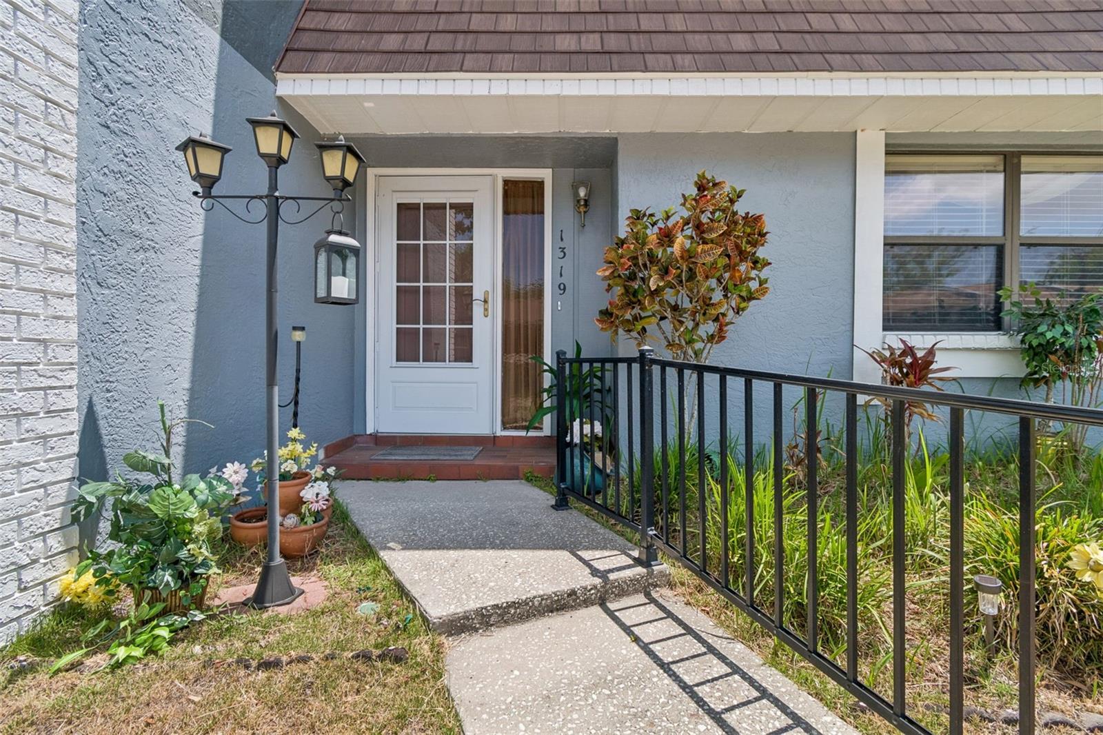 1319 ABBEY CRESCENT LN, CLEARWATER, FL, 33759