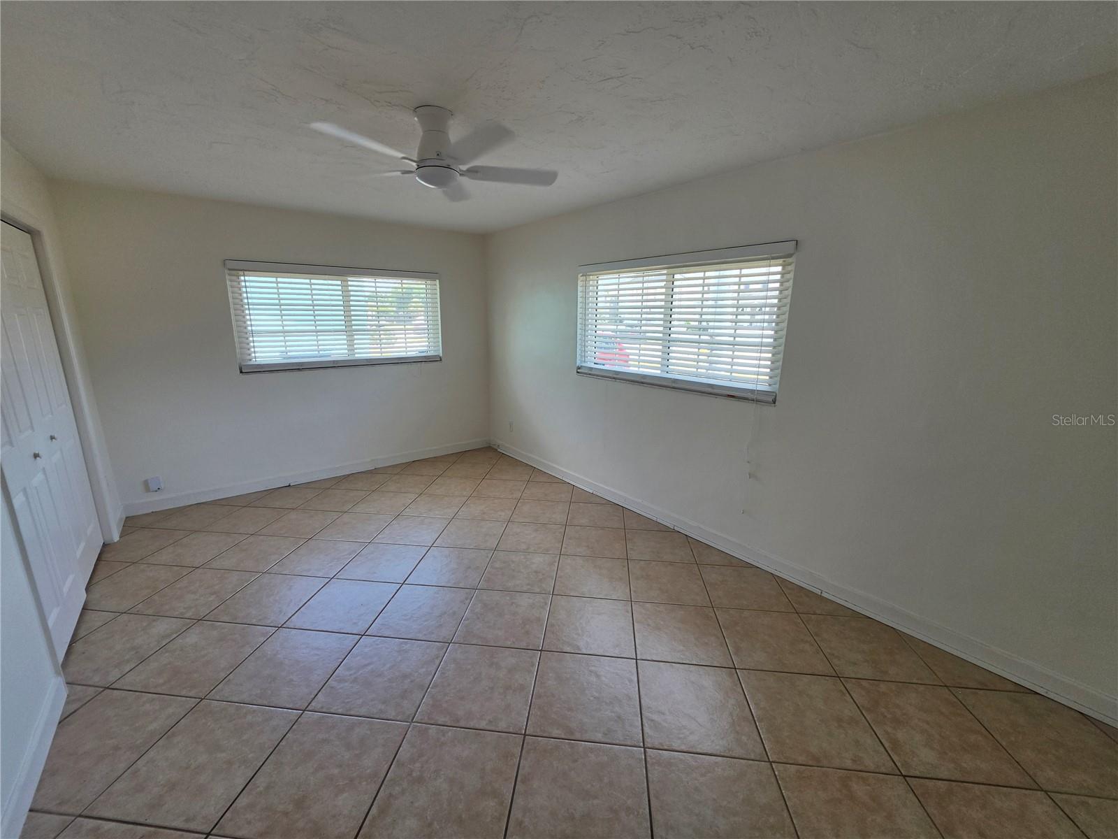 6033 38TH AVE N, ST PETERSBURG, FL, 33710