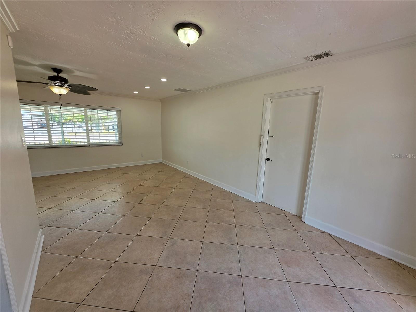 6033 38TH AVE N, ST PETERSBURG, FL, 33710