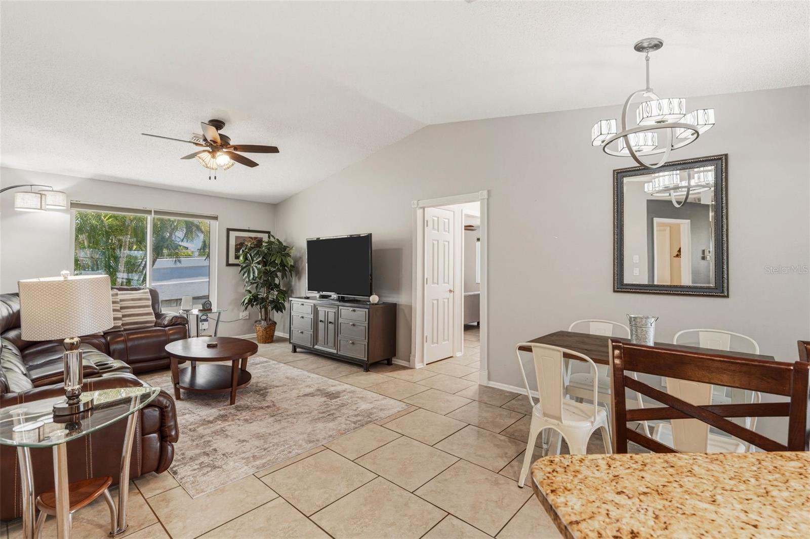 200 BELAIRE CT, PUNTA GORDA, FL, 33950
