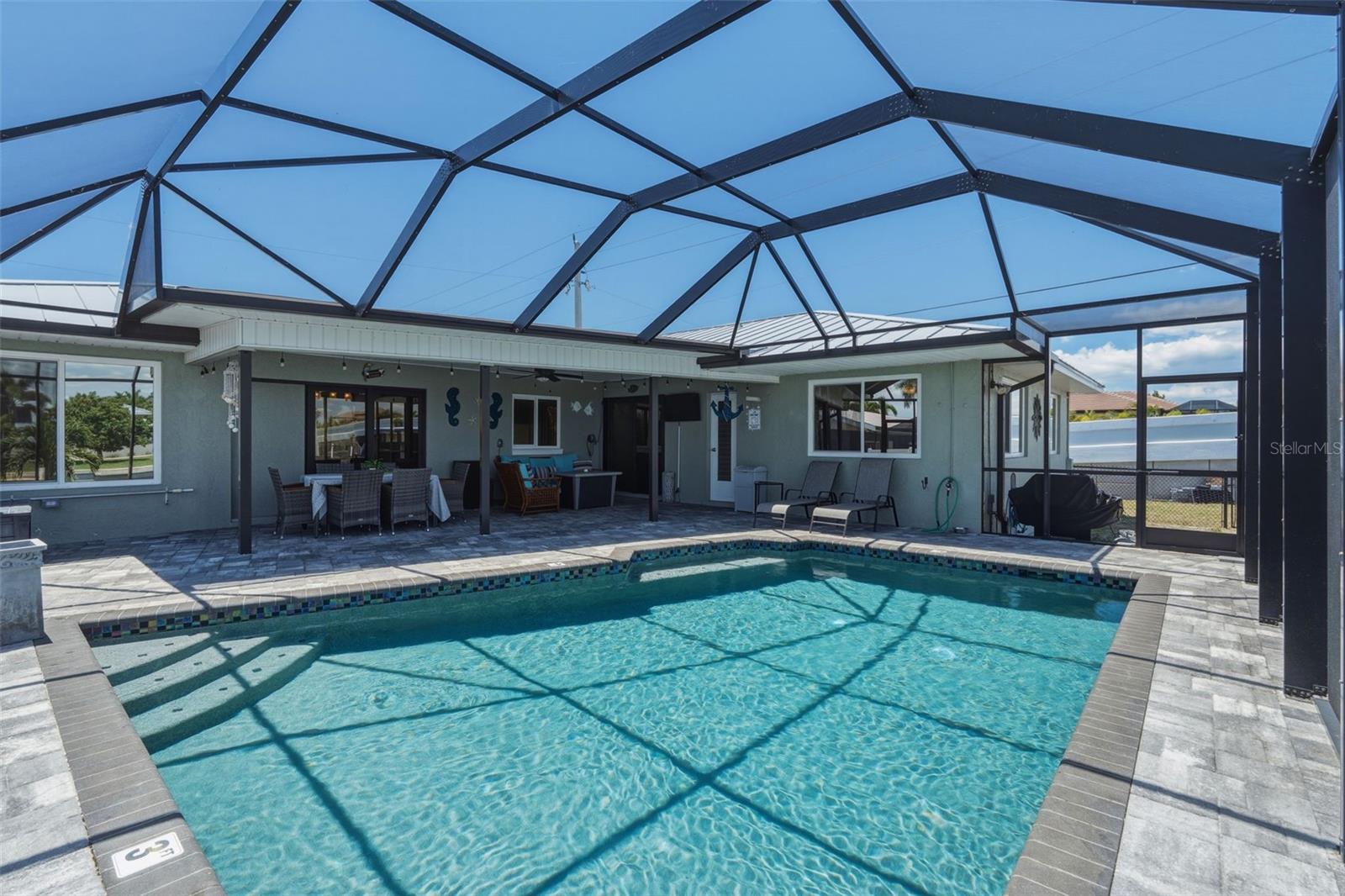 200 BELAIRE CT, PUNTA GORDA, FL, 33950