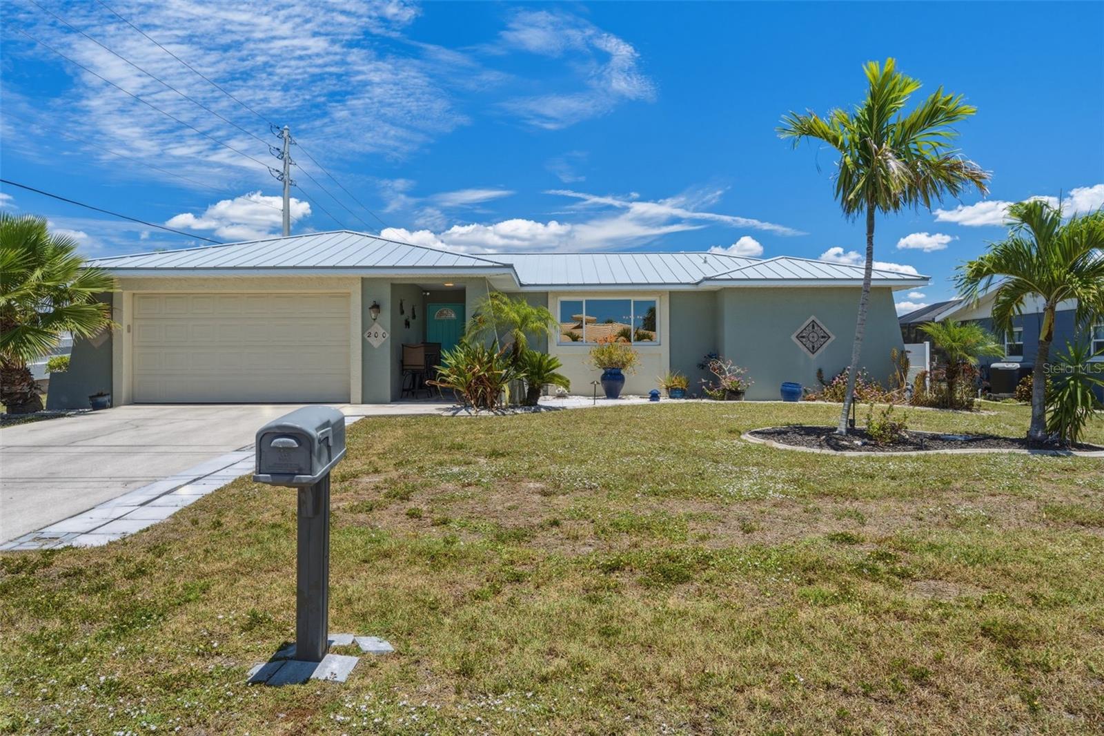 200 BELAIRE CT, PUNTA GORDA, FL, 33950