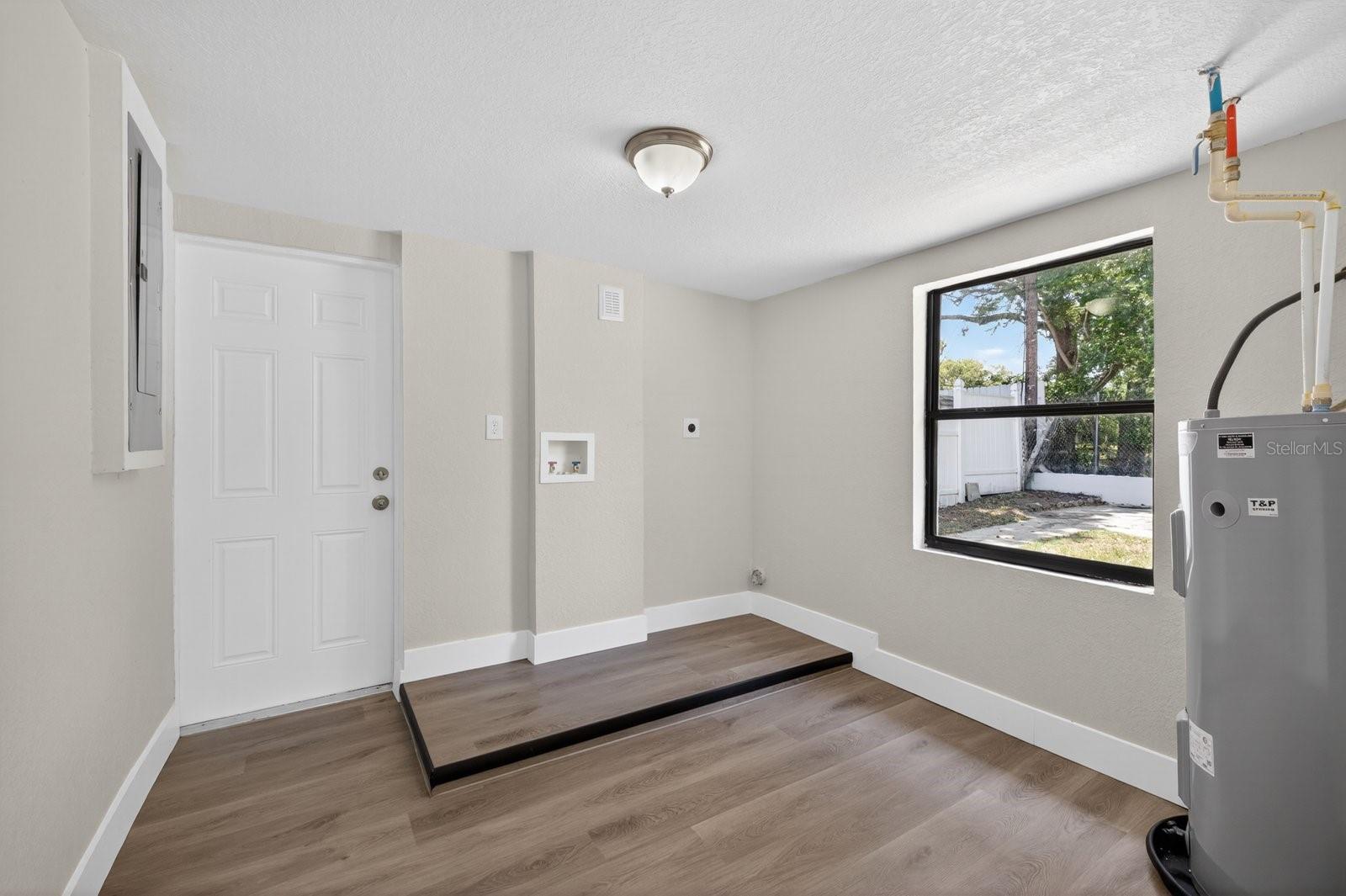 3851 SATURN DR, NEW PORT RICHEY, FL, 34652