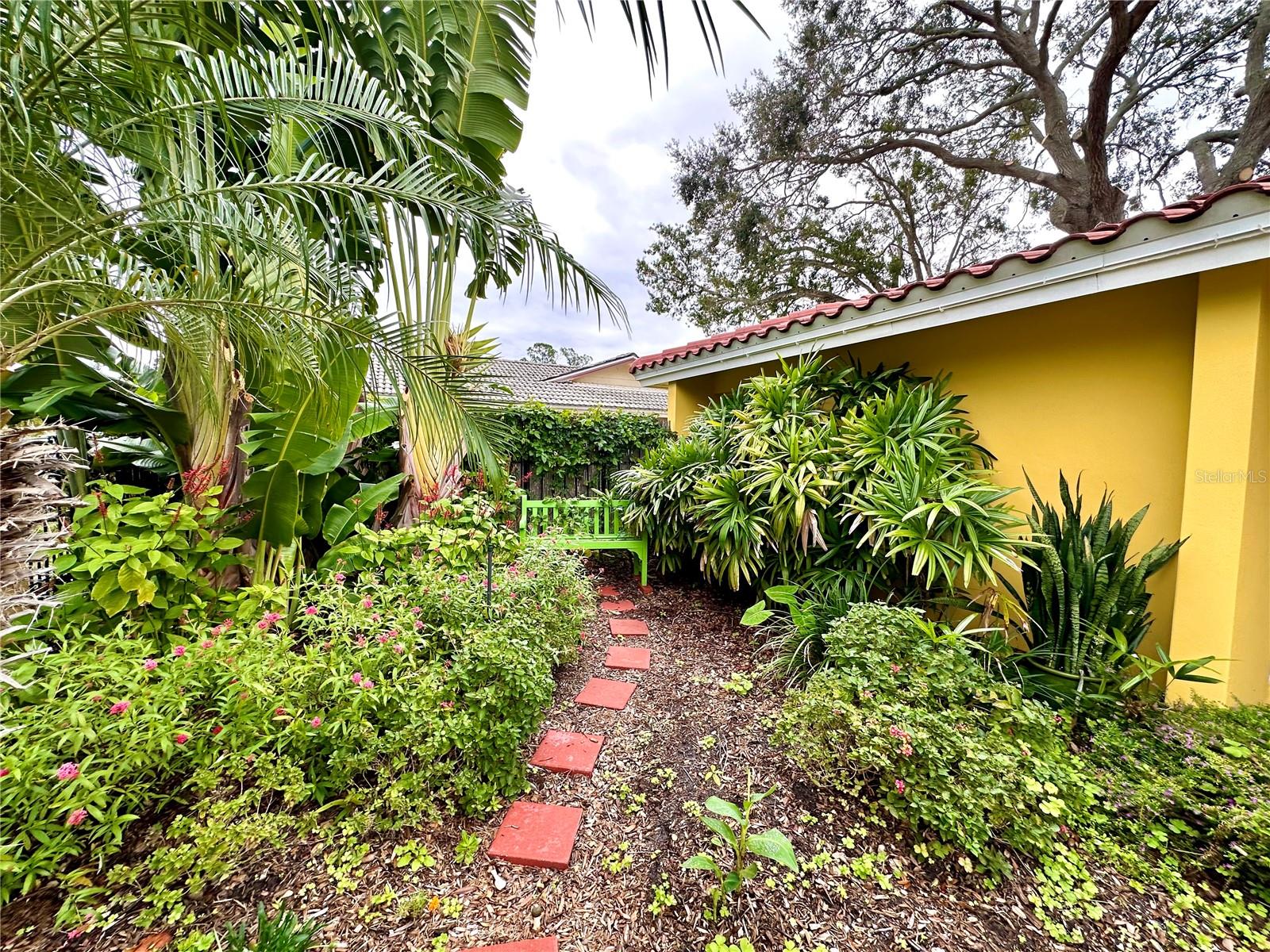 1883 RIVIERA CIR, SARASOTA, FL, 34232
