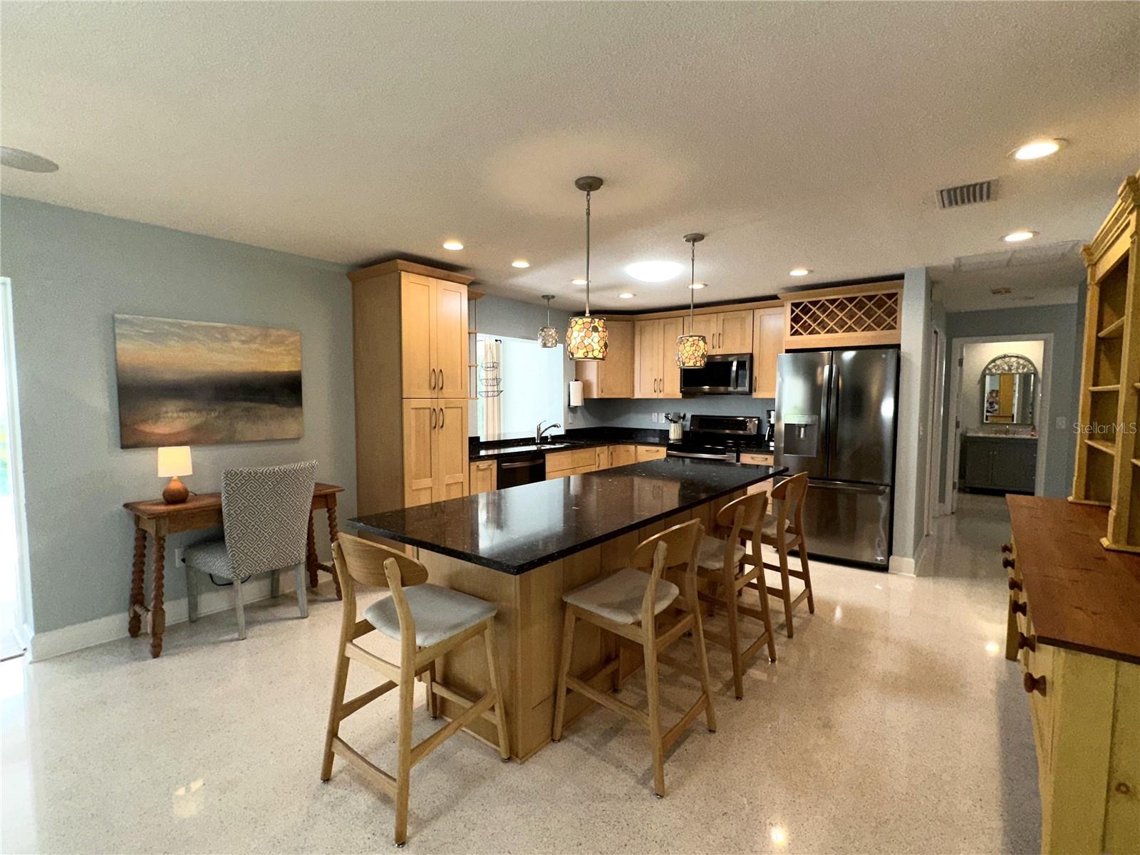 1883 RIVIERA CIR, SARASOTA, FL, 34232