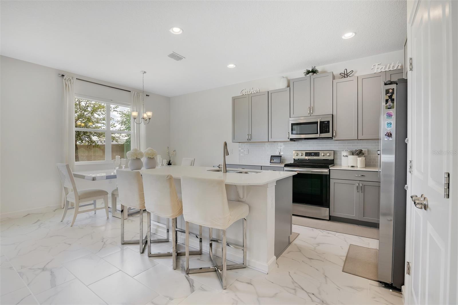 549 SAPPHIRE DR, DAVENPORT, FL, 33837