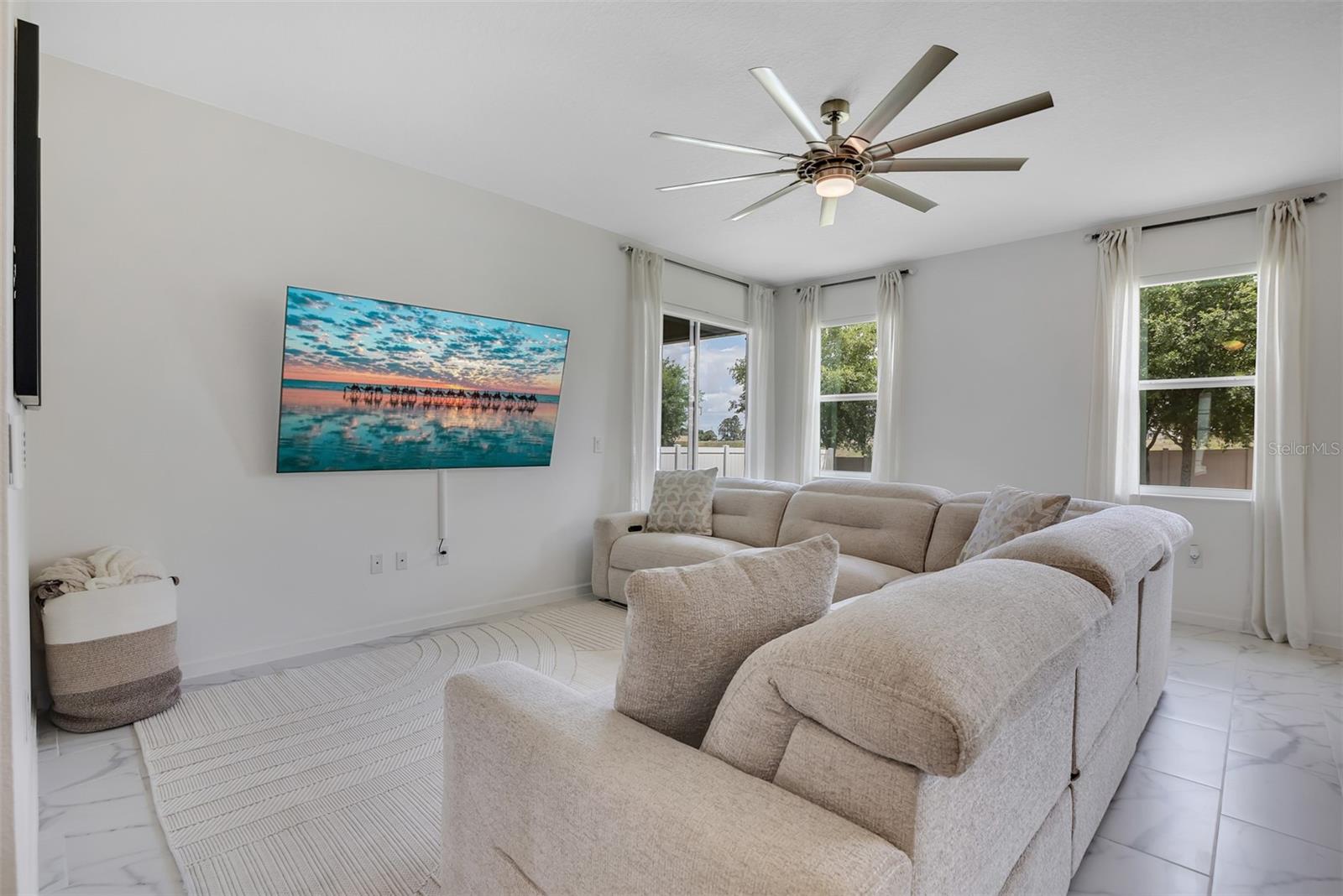 549 SAPPHIRE DR, DAVENPORT, FL, 33837