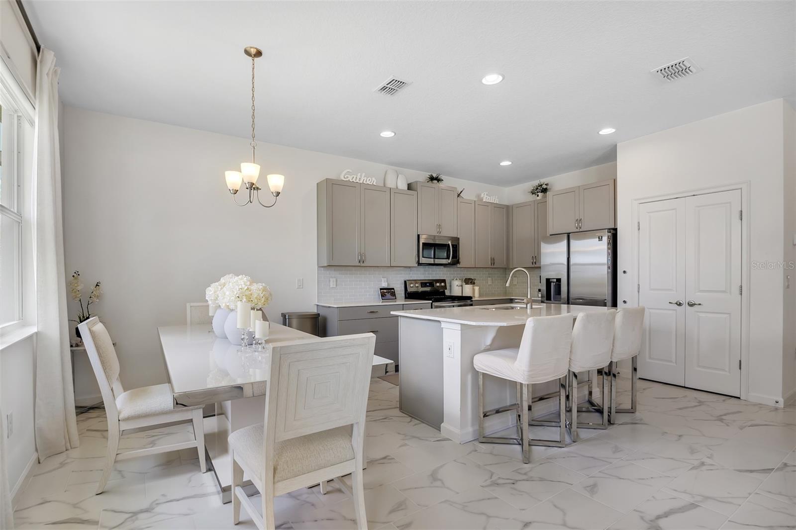 549 SAPPHIRE DR, DAVENPORT, FL, 33837