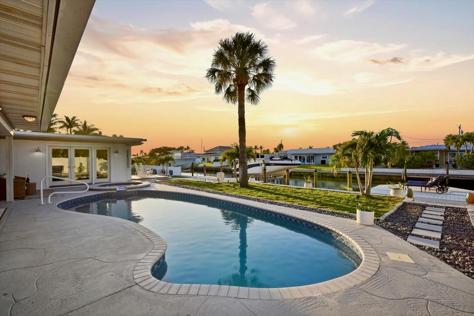 617 DUNDEE LN, HOLMES BEACH, FL, 34217