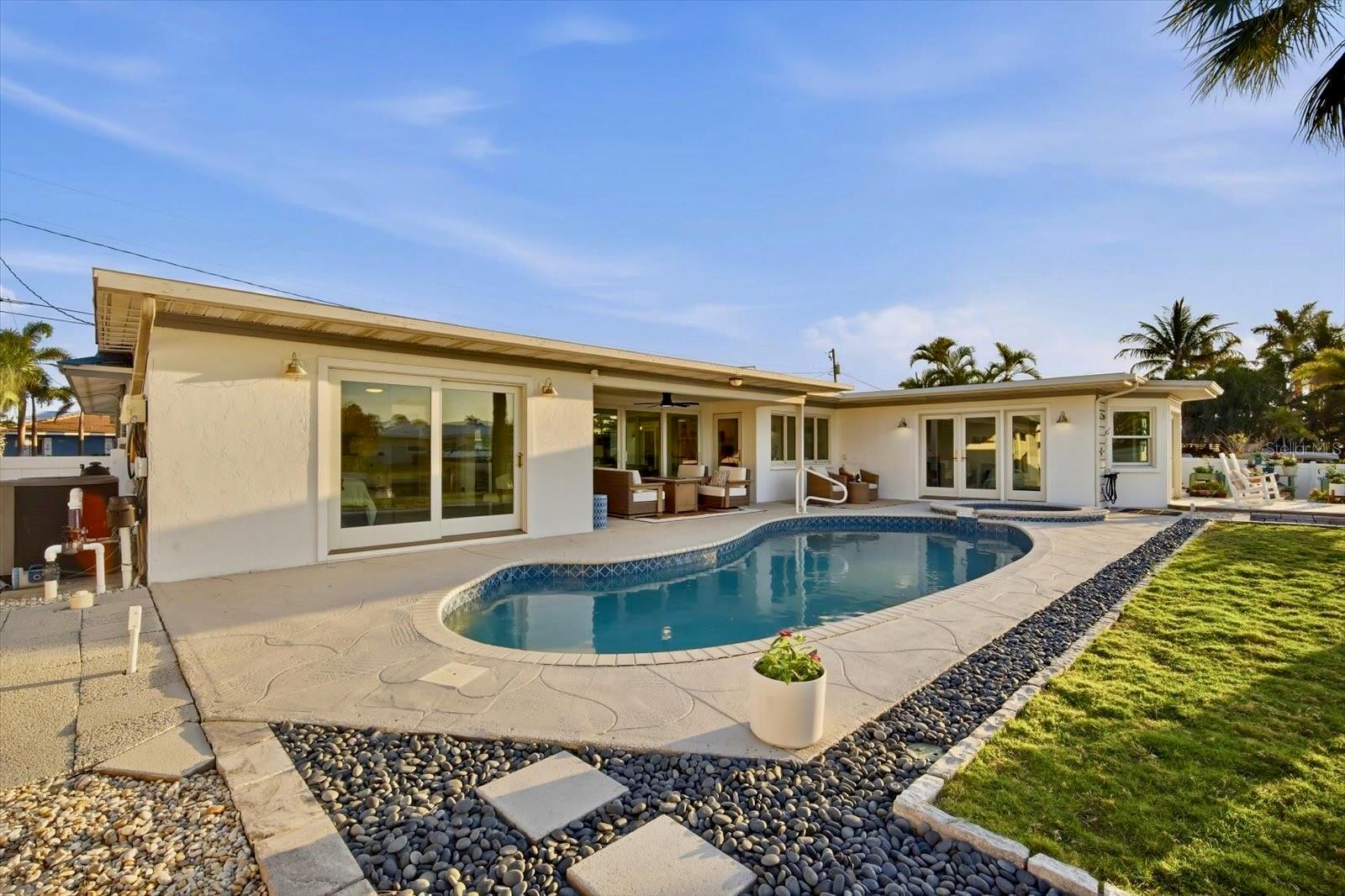 617 DUNDEE LN, HOLMES BEACH, FL, 34217