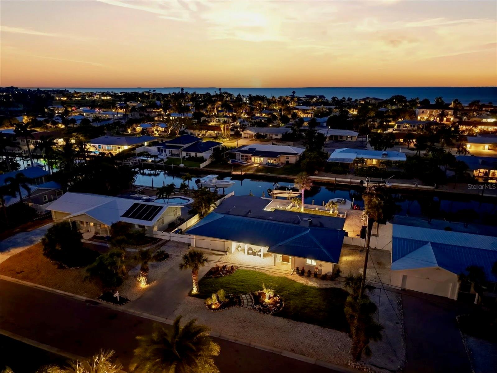 617 DUNDEE LN, HOLMES BEACH, FL, 34217