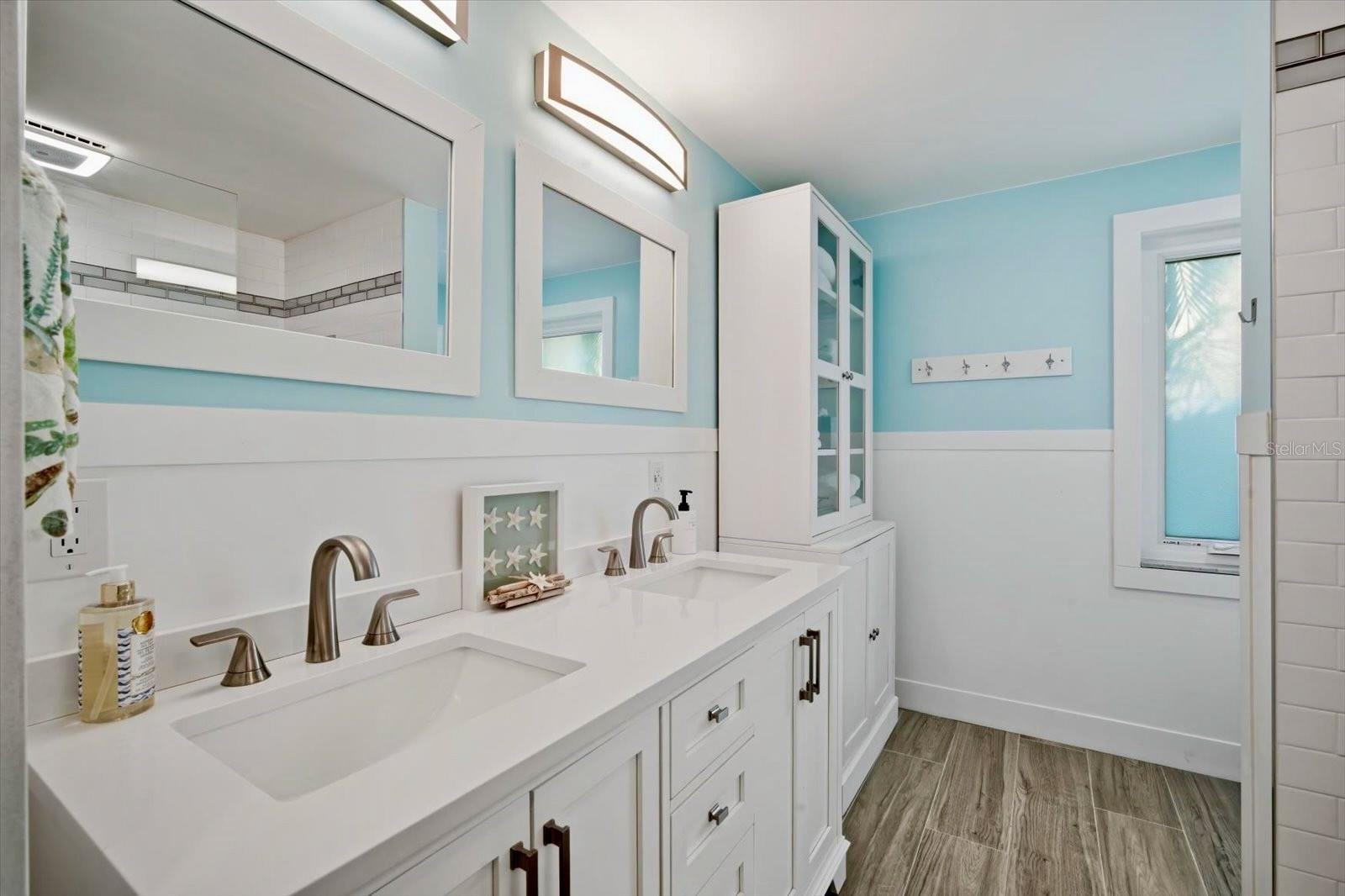 617 DUNDEE LN, HOLMES BEACH, FL, 34217