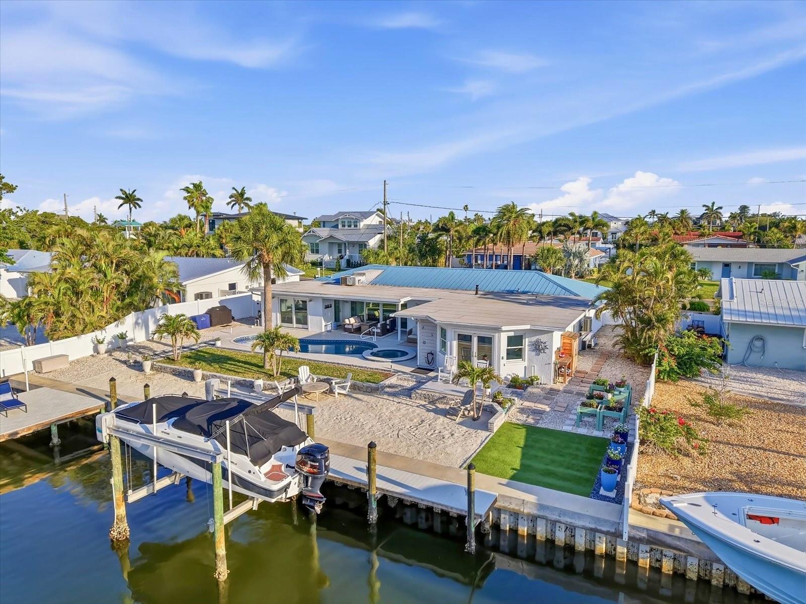 617 DUNDEE LN, HOLMES BEACH, FL, 34217