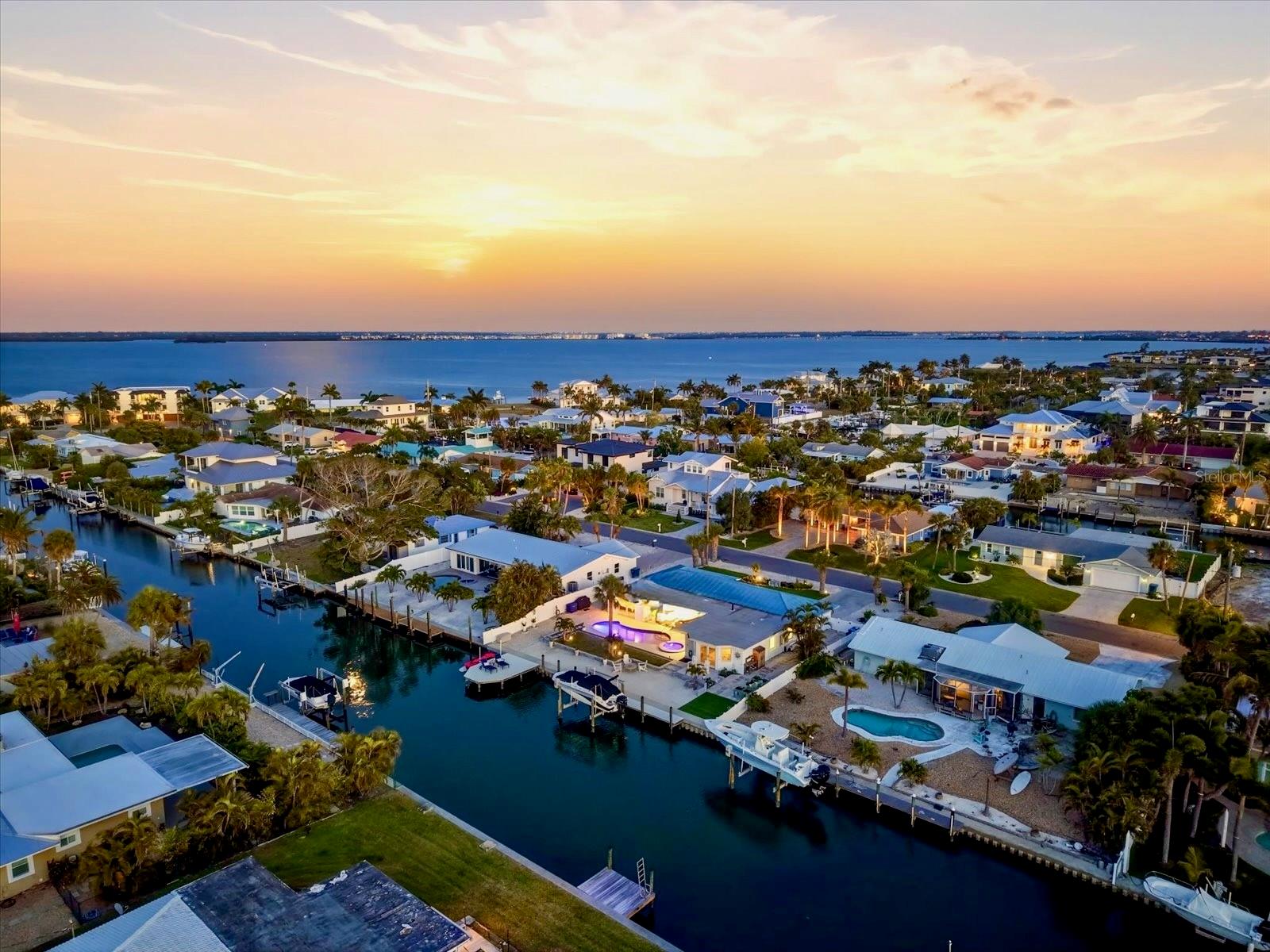 617 DUNDEE LN, HOLMES BEACH, FL, 34217