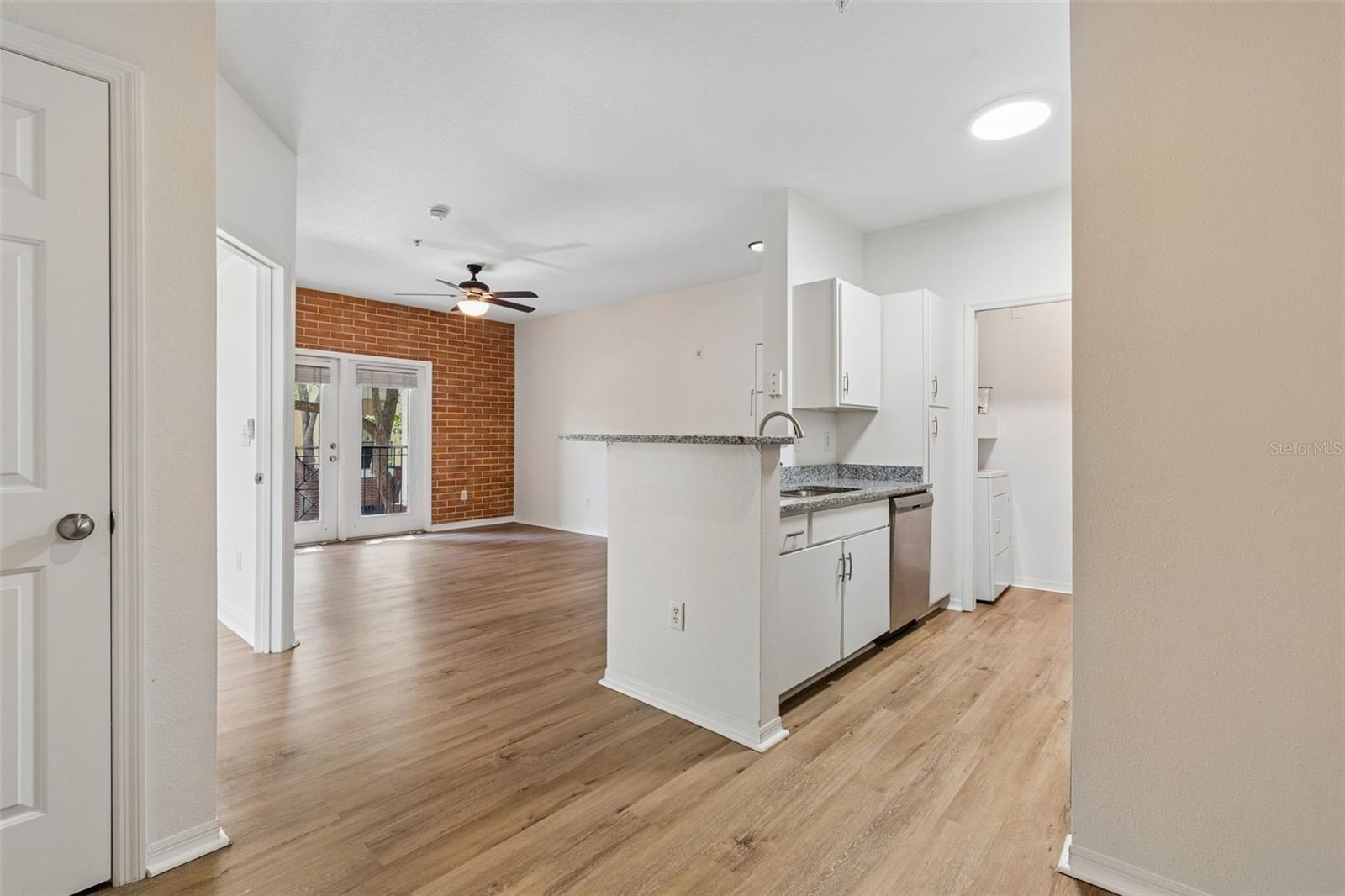 2010 E PALM AVE #14202, TAMPA, FL, 33605