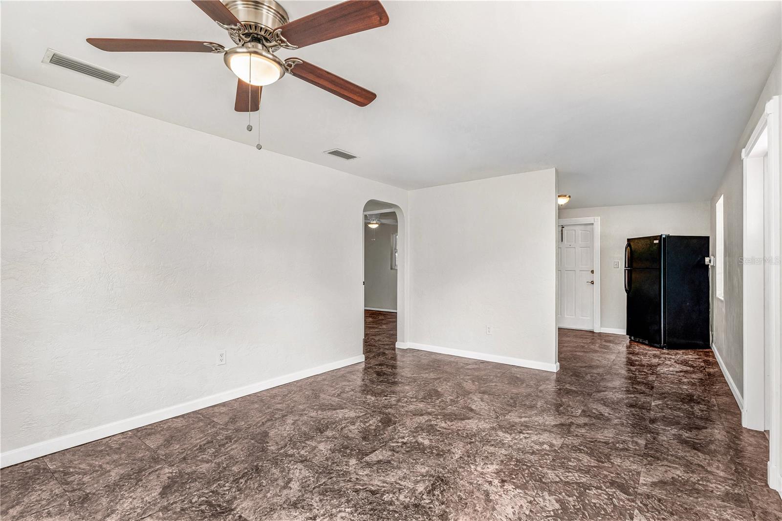 916 FLAGLER AVE, EDGEWATER, FL, 32132