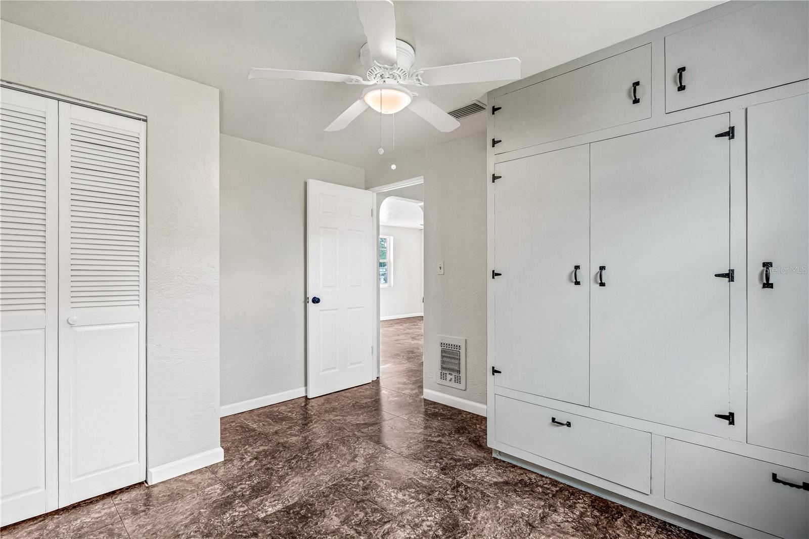 916 FLAGLER AVE, EDGEWATER, FL, 32132