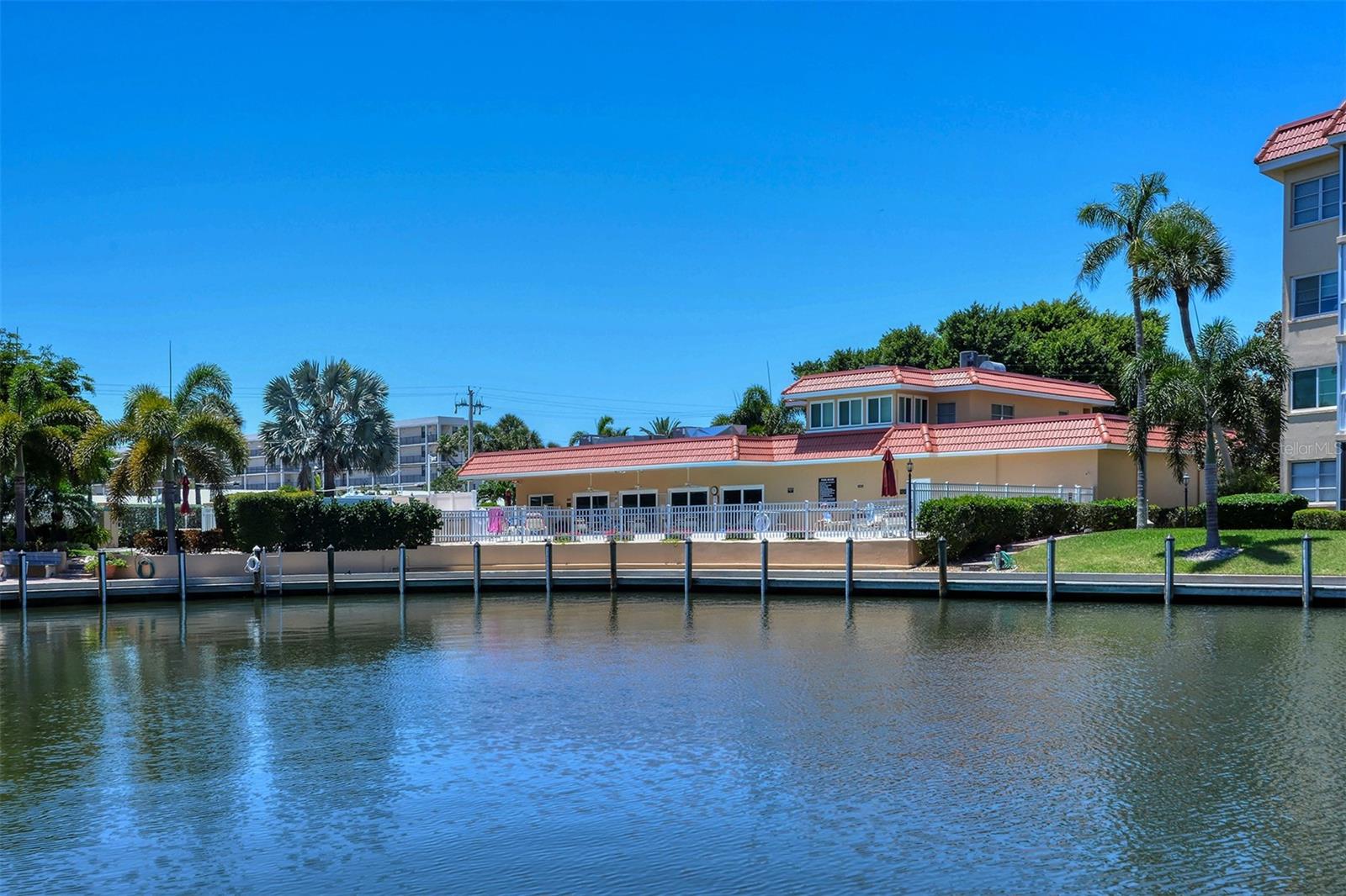 1215 S PORTOFINO DR #107, SARASOTA, FL, 34242