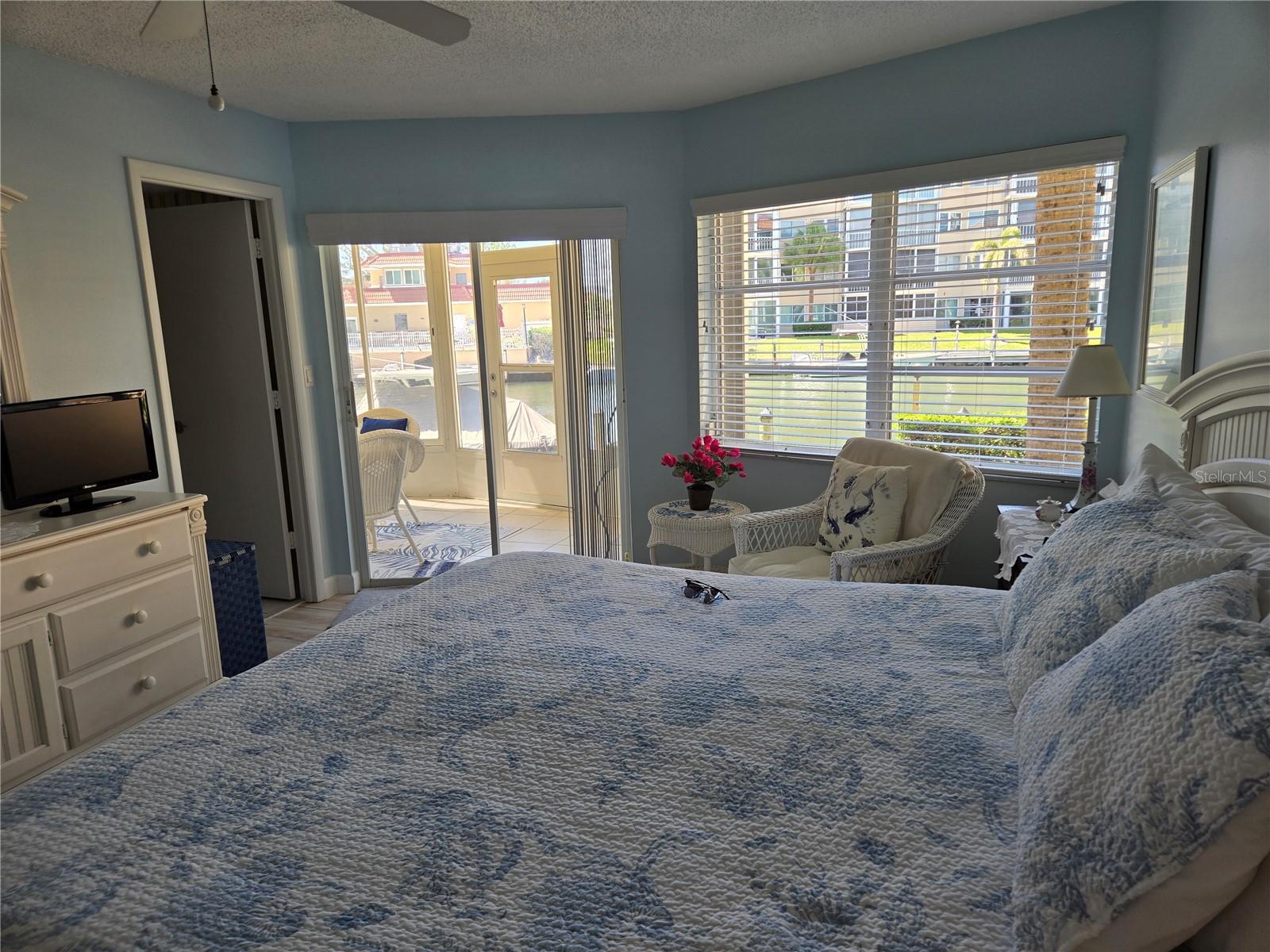 1215 S PORTOFINO DR #107, SARASOTA, FL, 34242