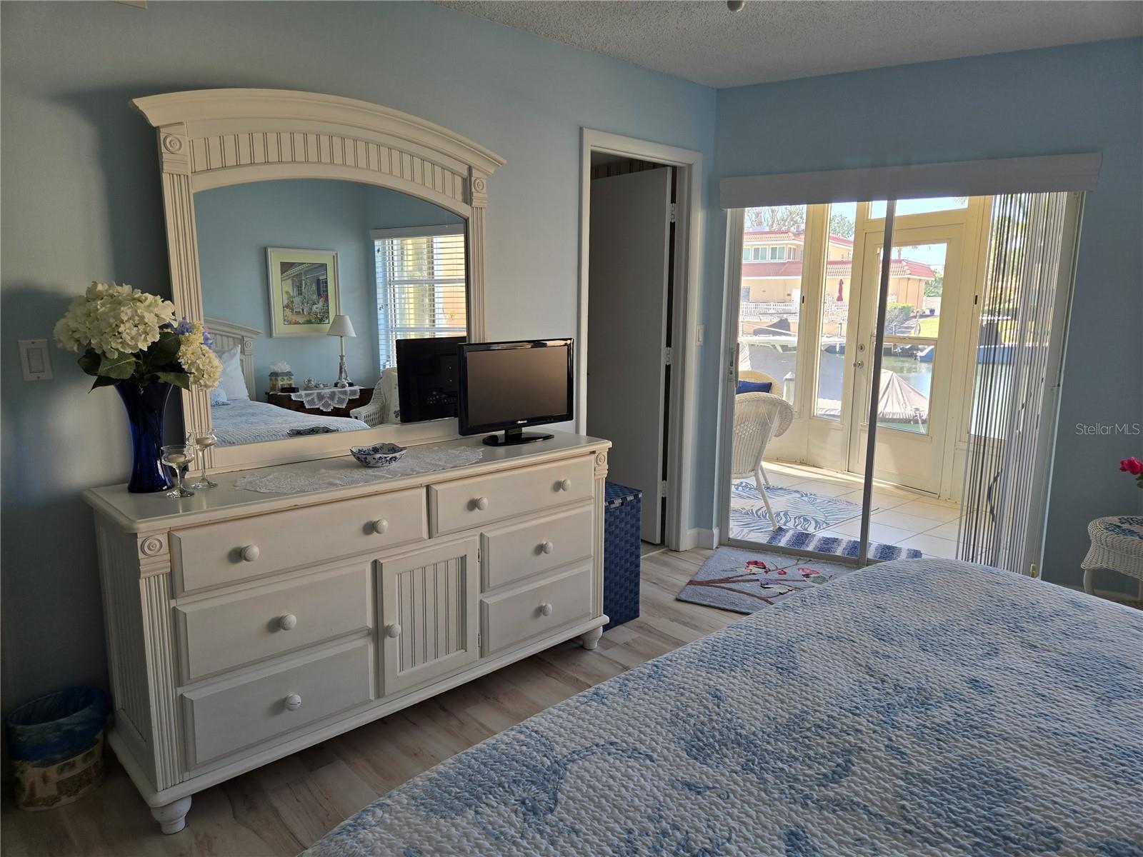 1215 S PORTOFINO DR #107, SARASOTA, FL, 34242