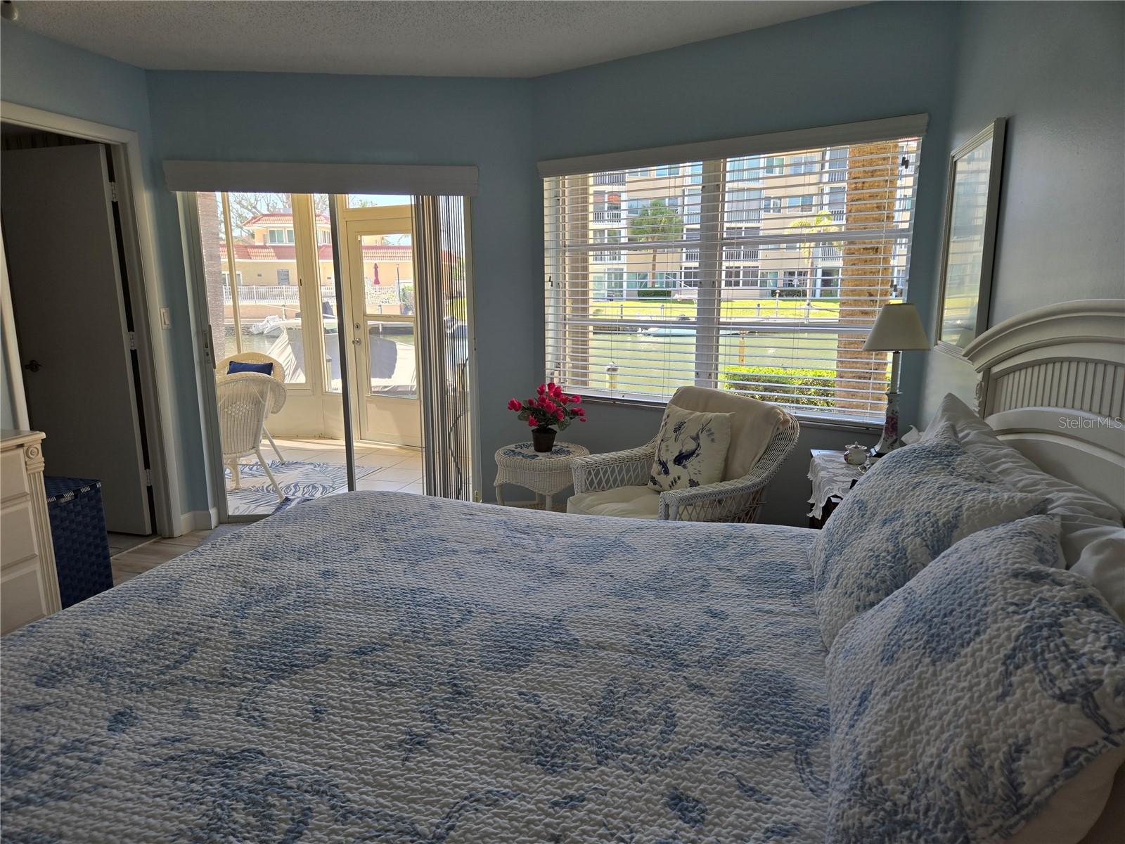 1215 S PORTOFINO DR #107, SARASOTA, FL, 34242