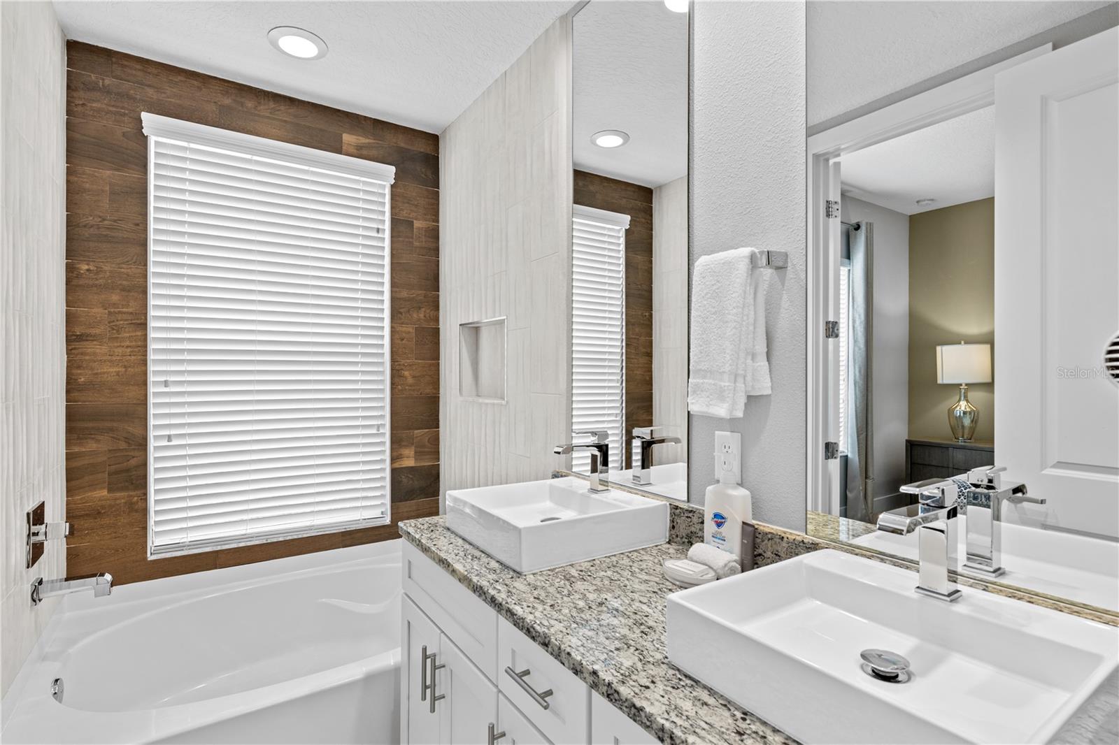 2630 SUNRISE SHORES DR, KISSIMMEE, FL, 34747