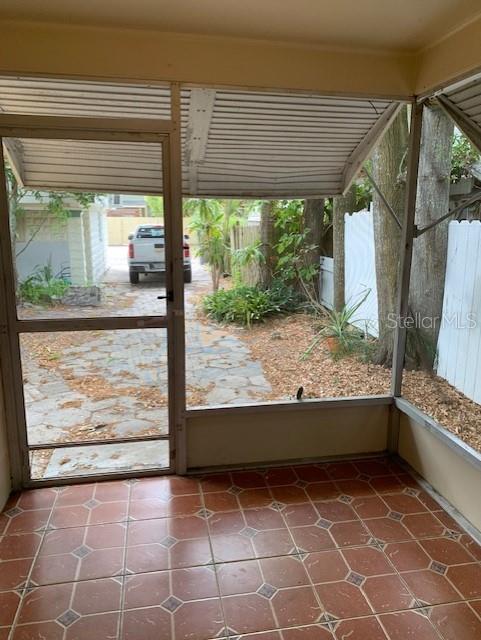 ST PETERSBURG, FL, 33701