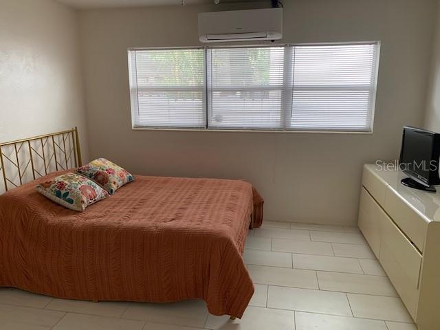 ST PETERSBURG, FL, 33701